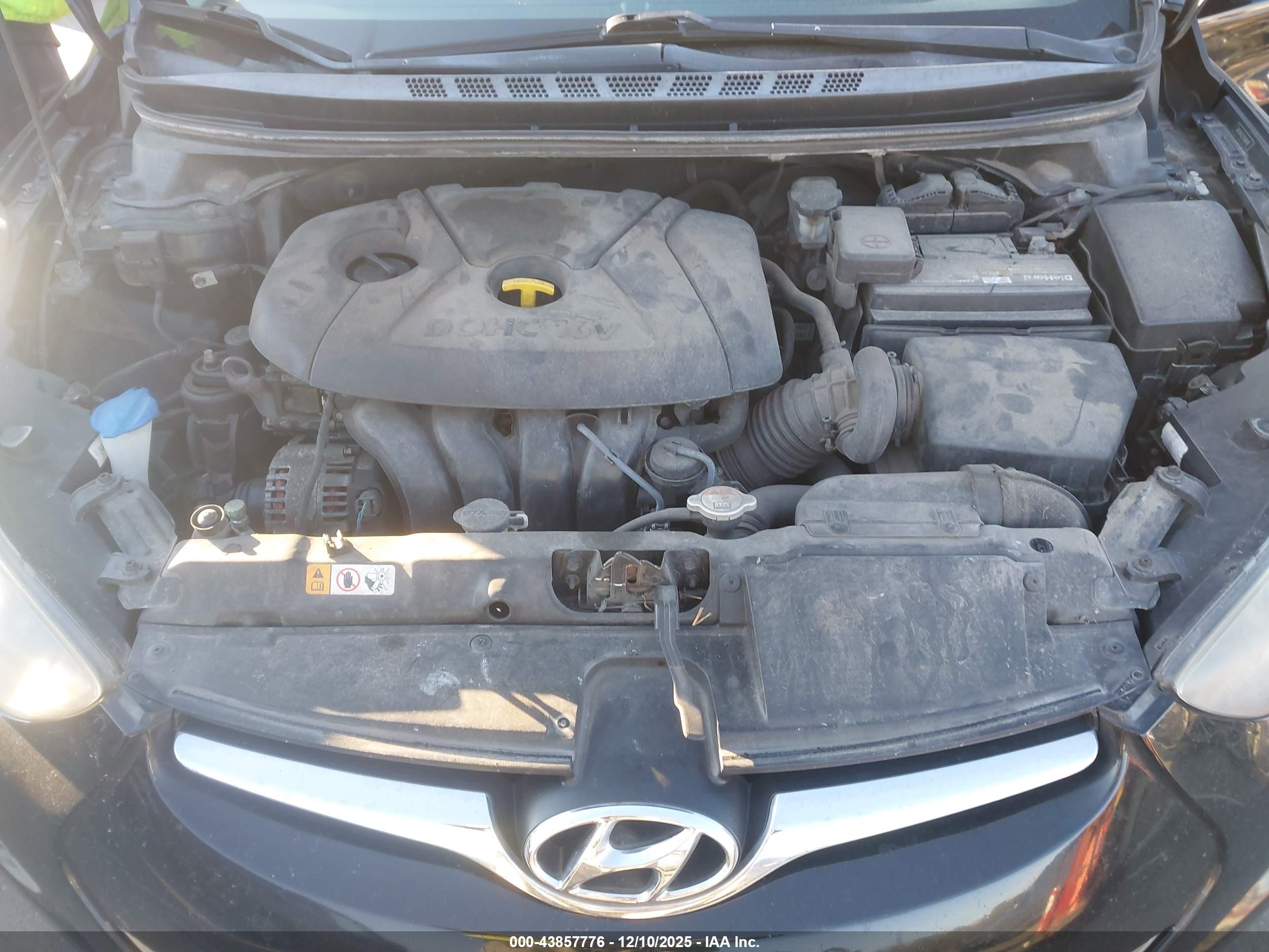 HYUNDAI ELANTRA image 10