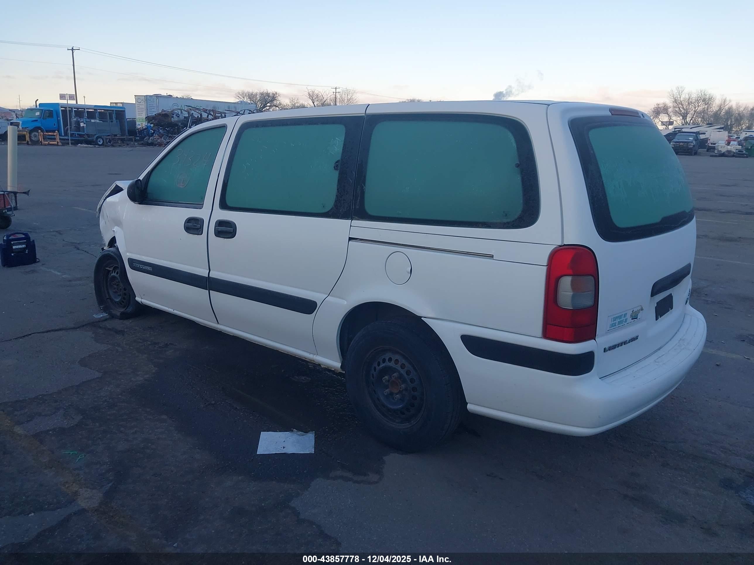 CHEVROLET VENTURE image 3