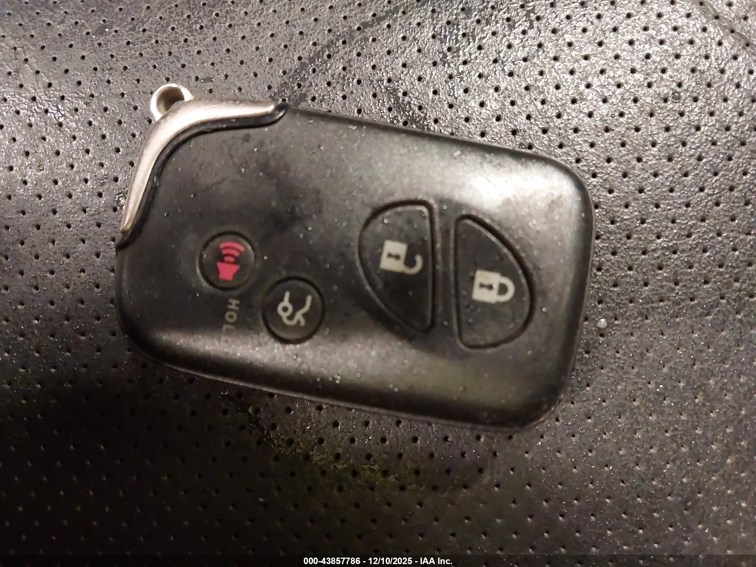 LEXUS IS image 11