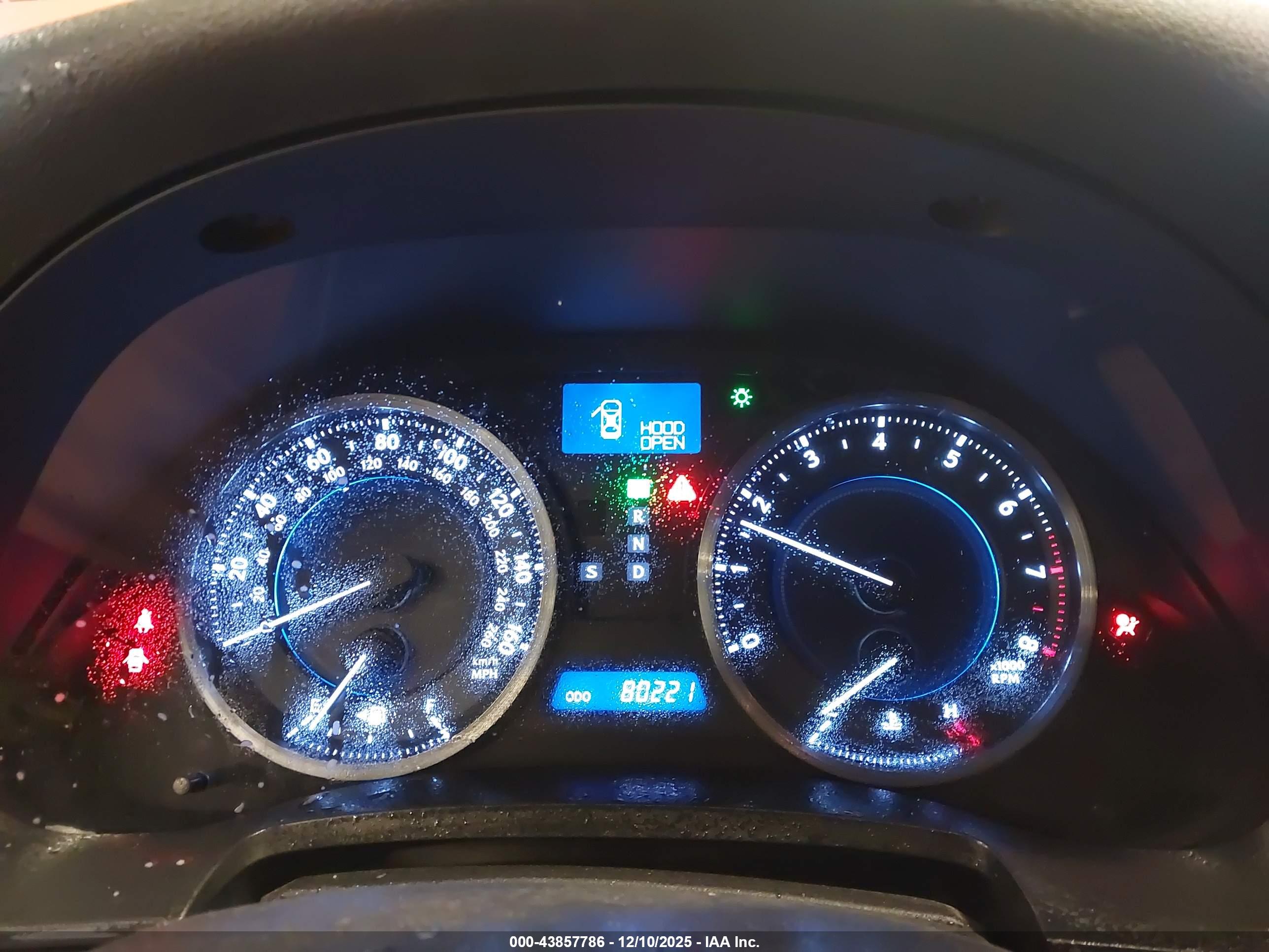 LEXUS IS image 7