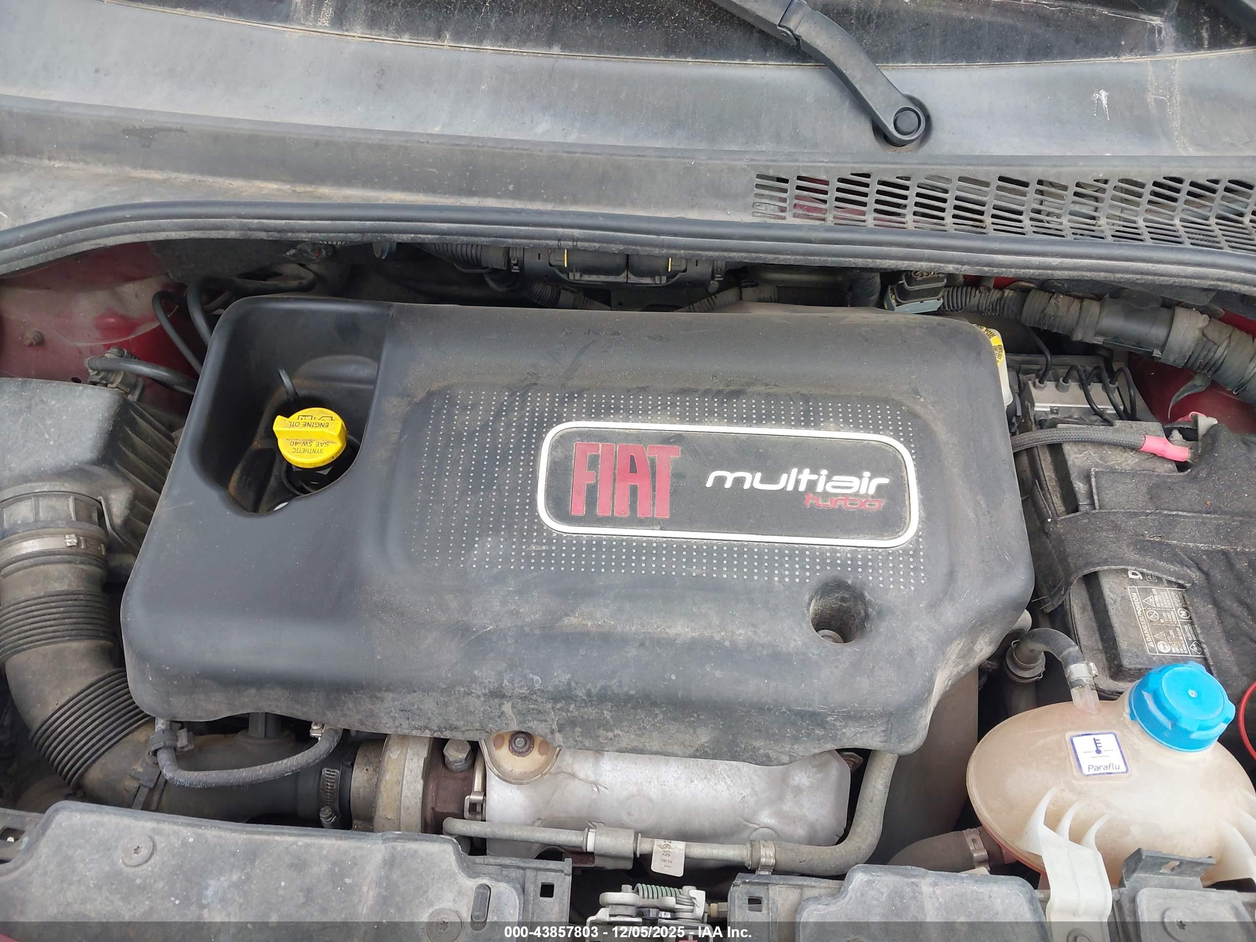 FIAT 500L image 10