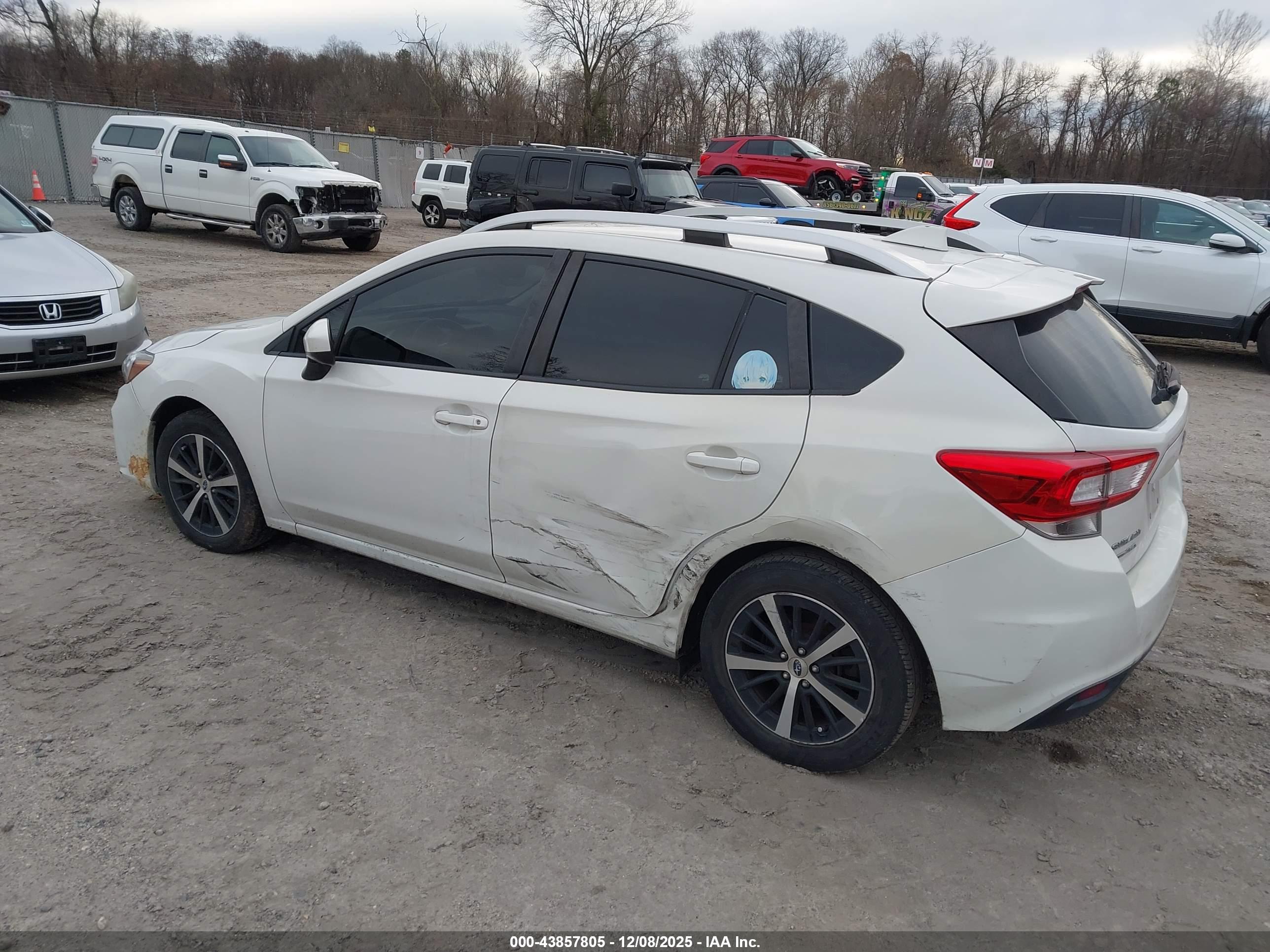 SUBARU IMPREZA image 3