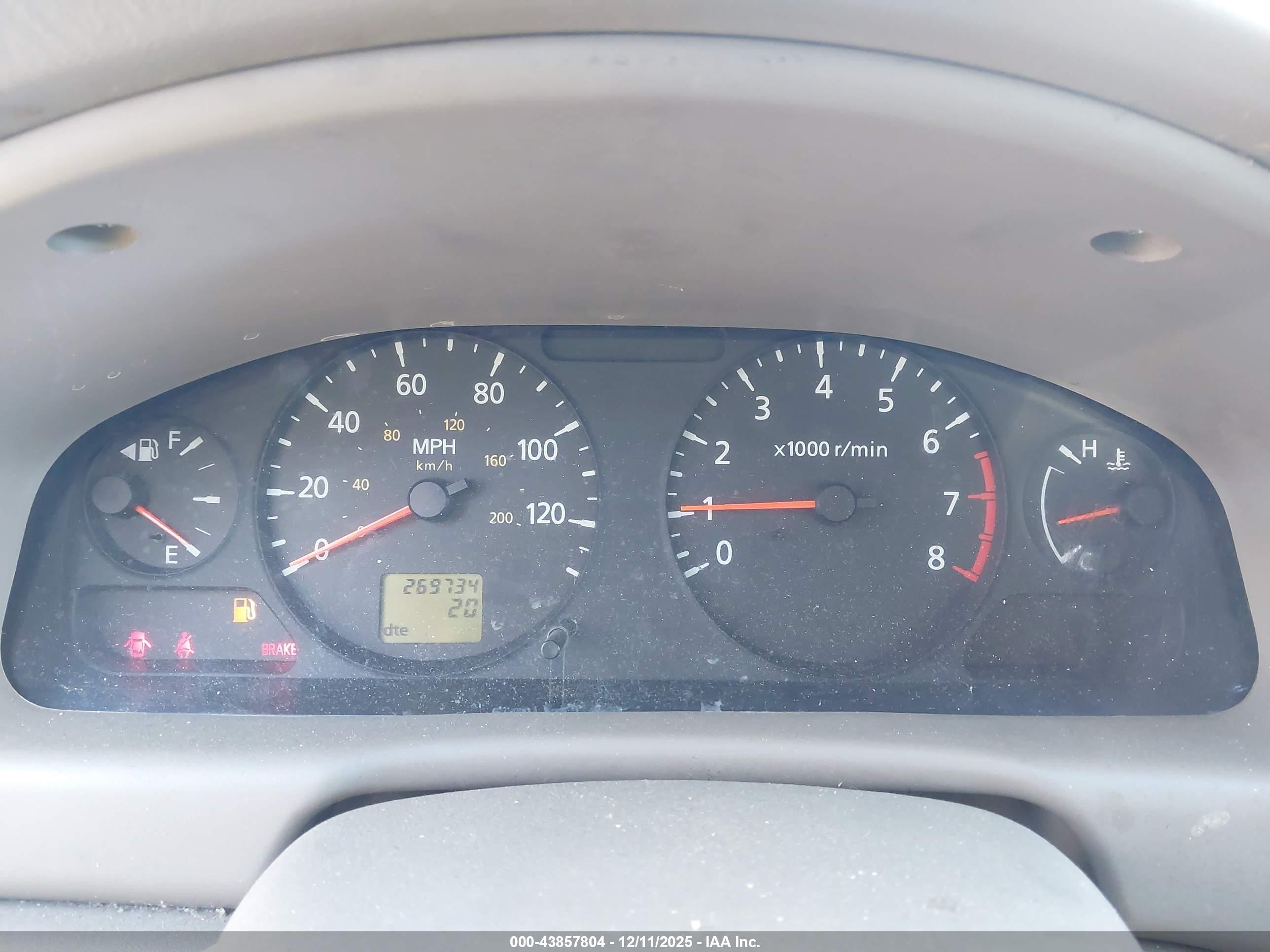 NISSAN SENTRA image 7