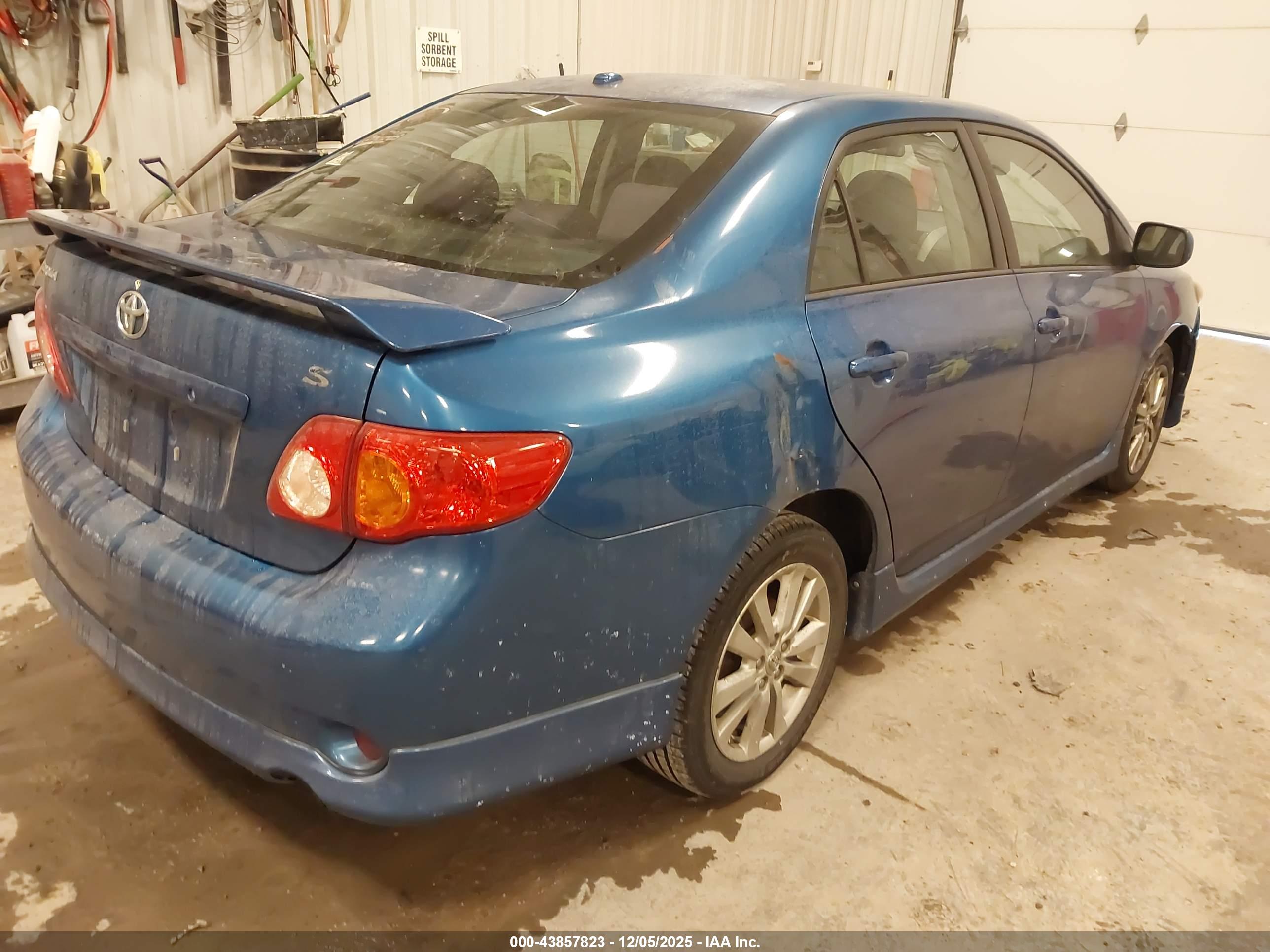 TOYOTA COROLLA image 4