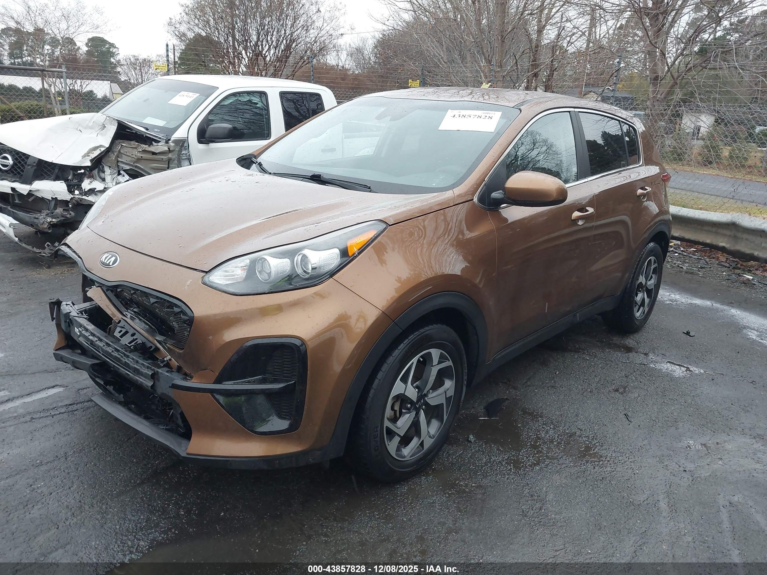 KIA SPORTAGE image 2