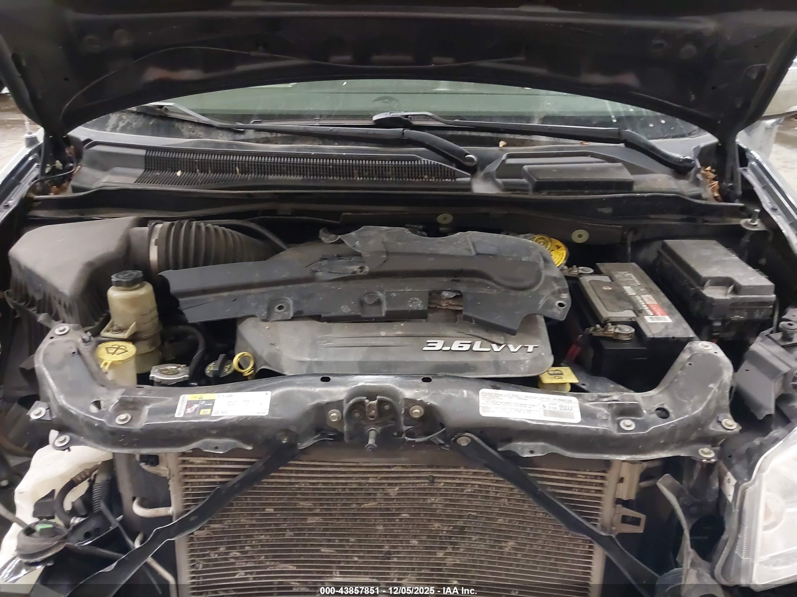 CHRYSLER TOWN image 10
