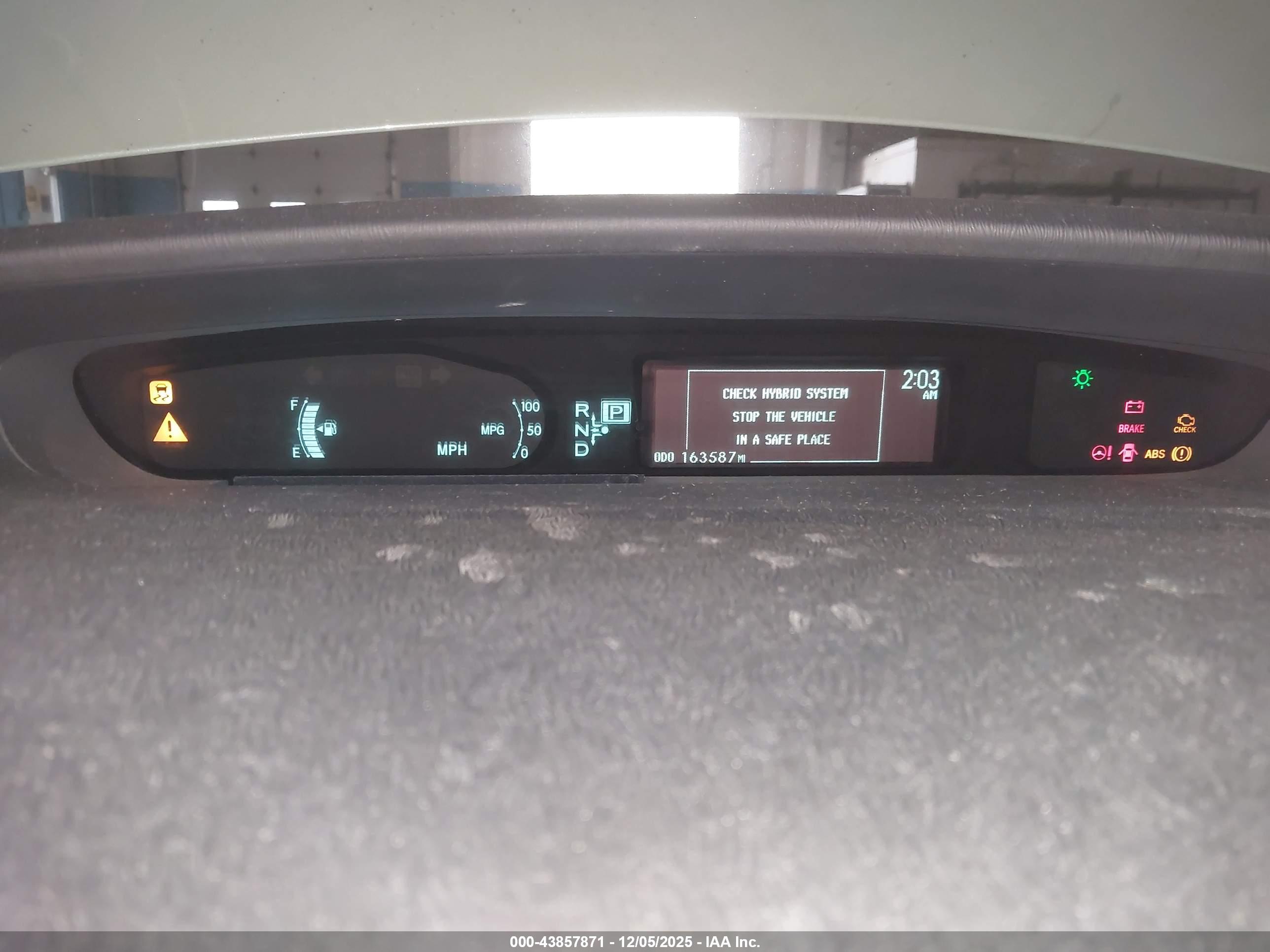 TOYOTA PRIUS image 7