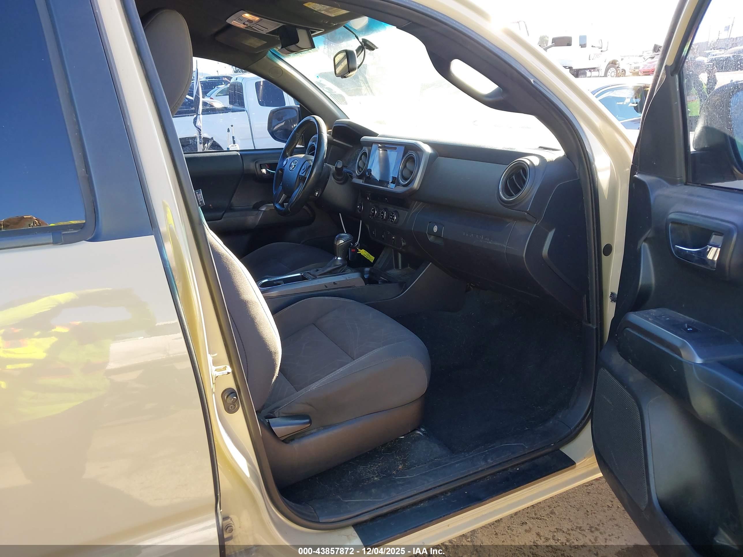 TOYOTA TACOMA image 5