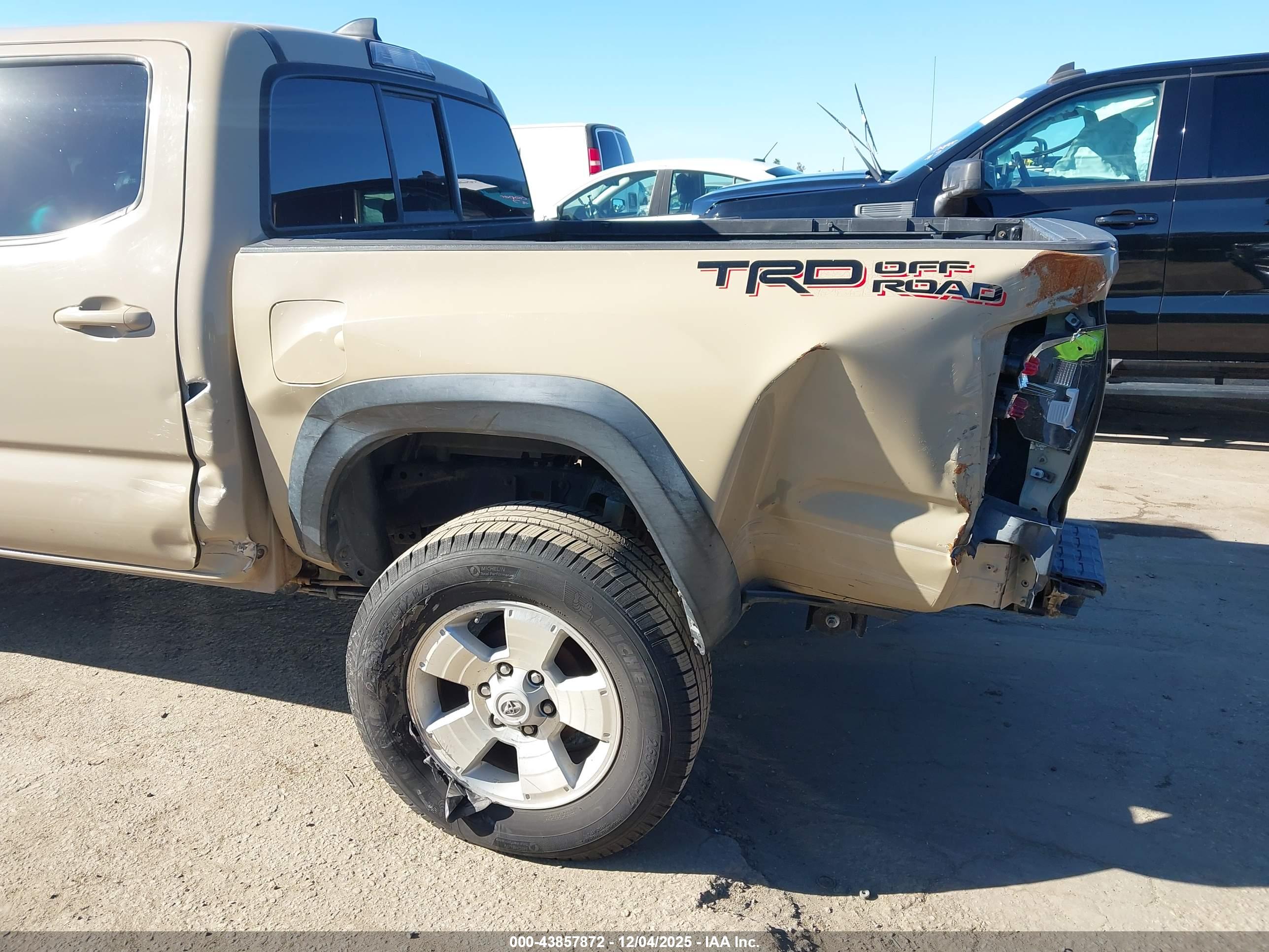 TOYOTA TACOMA image 6