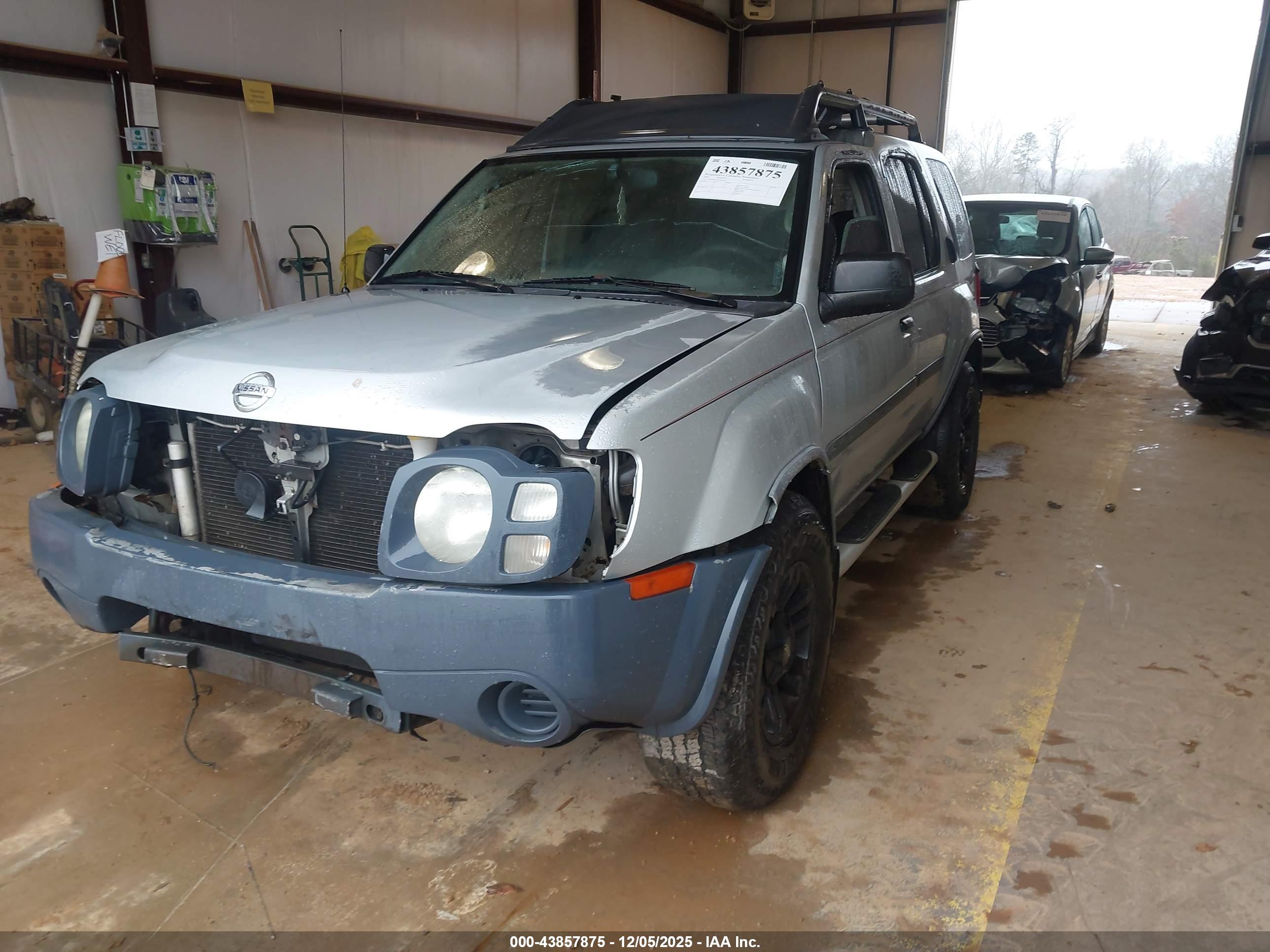 NISSAN XTERRA image 2