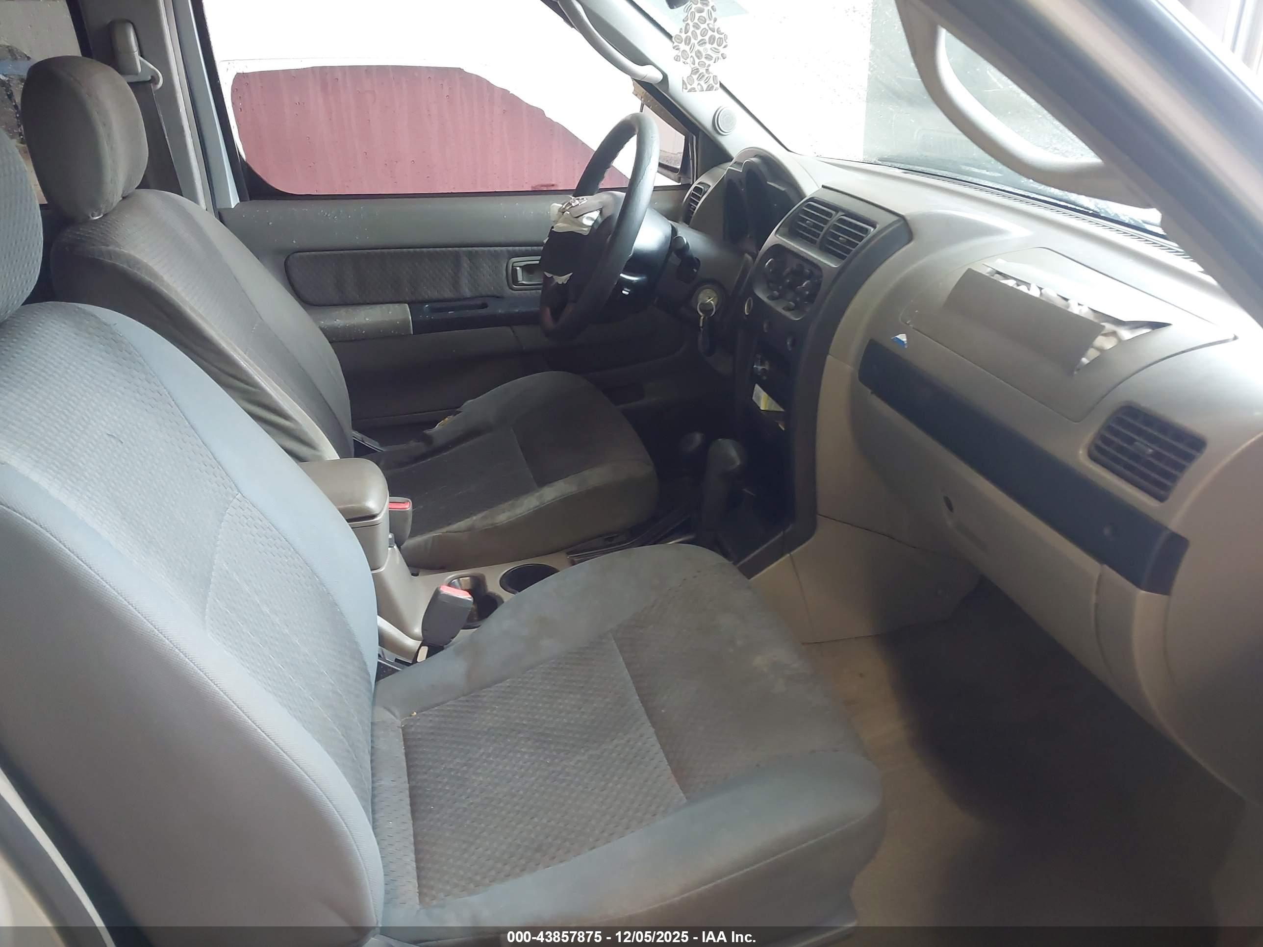 NISSAN XTERRA image 5