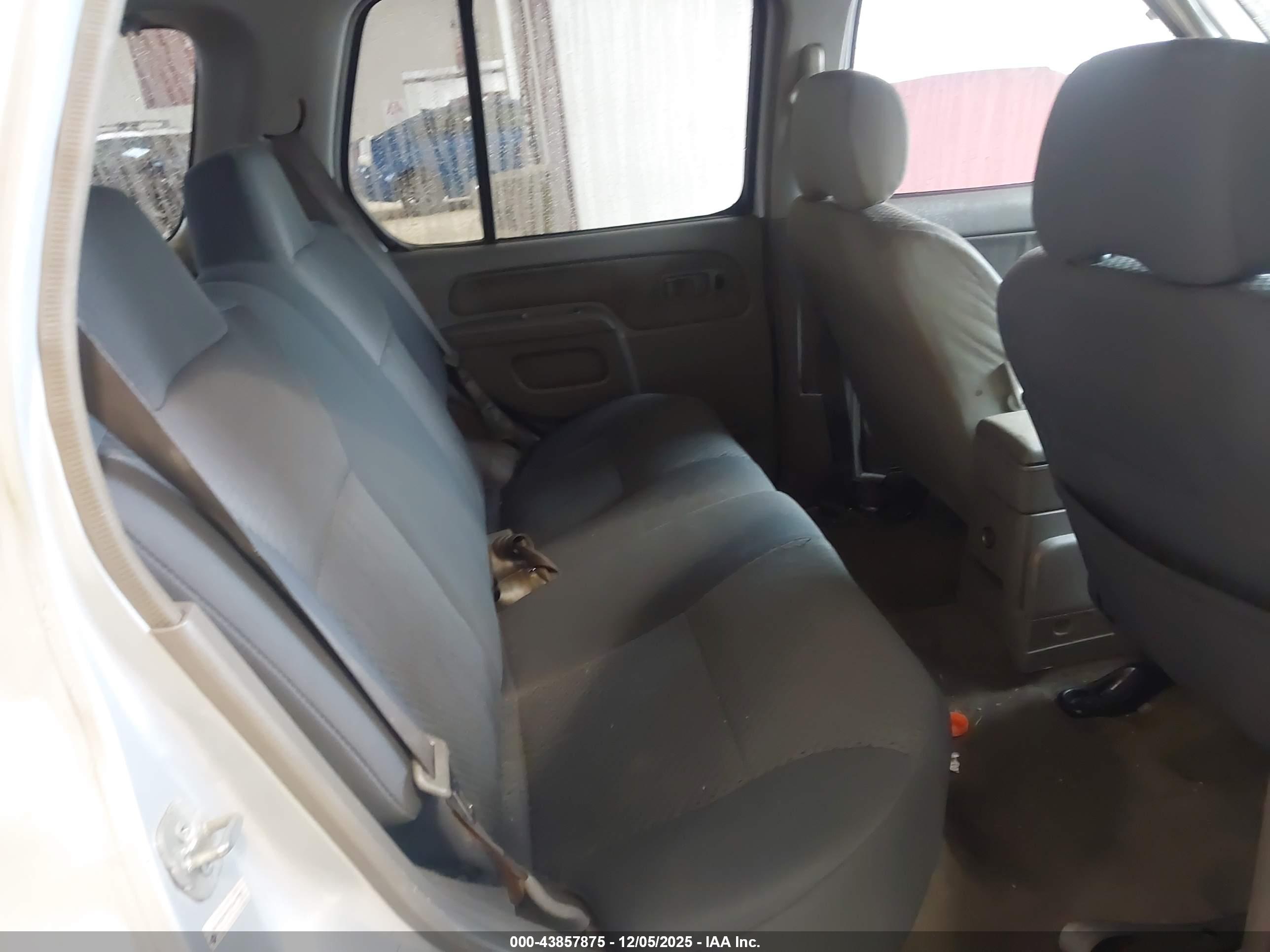 NISSAN XTERRA image 8