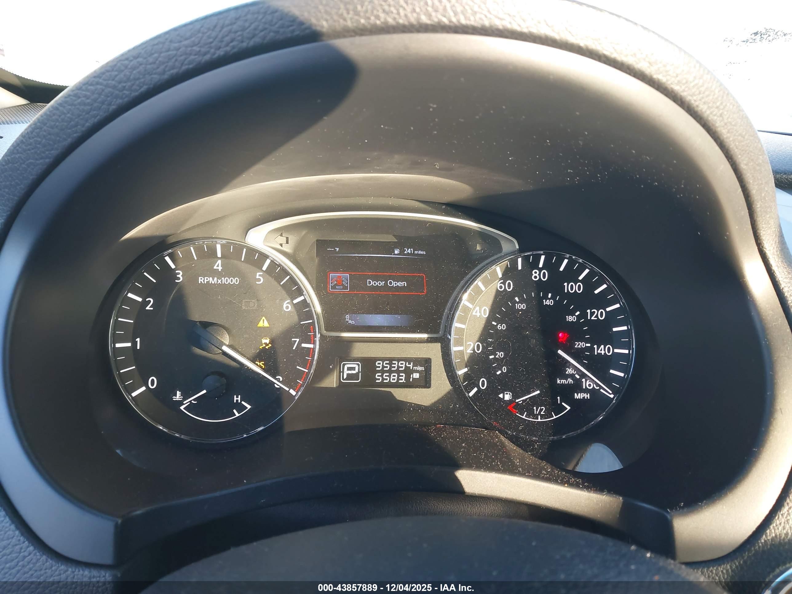 NISSAN ALTIMA image 7