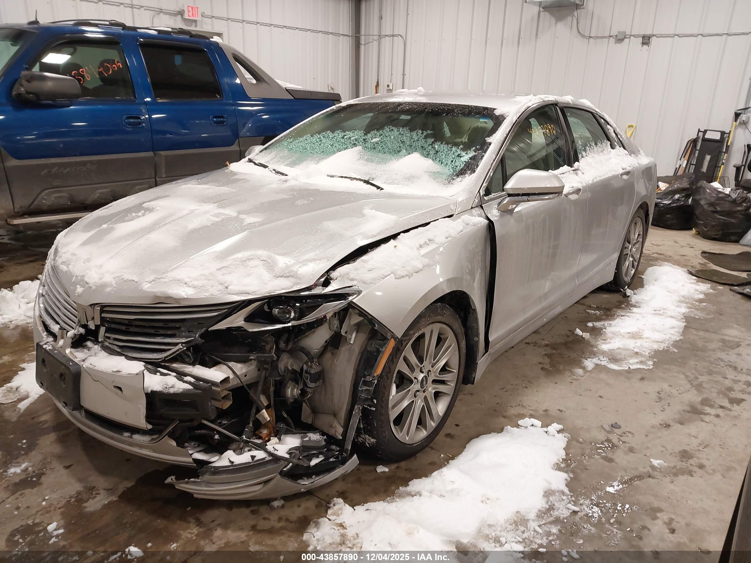 LINCOLN MKZ image 2