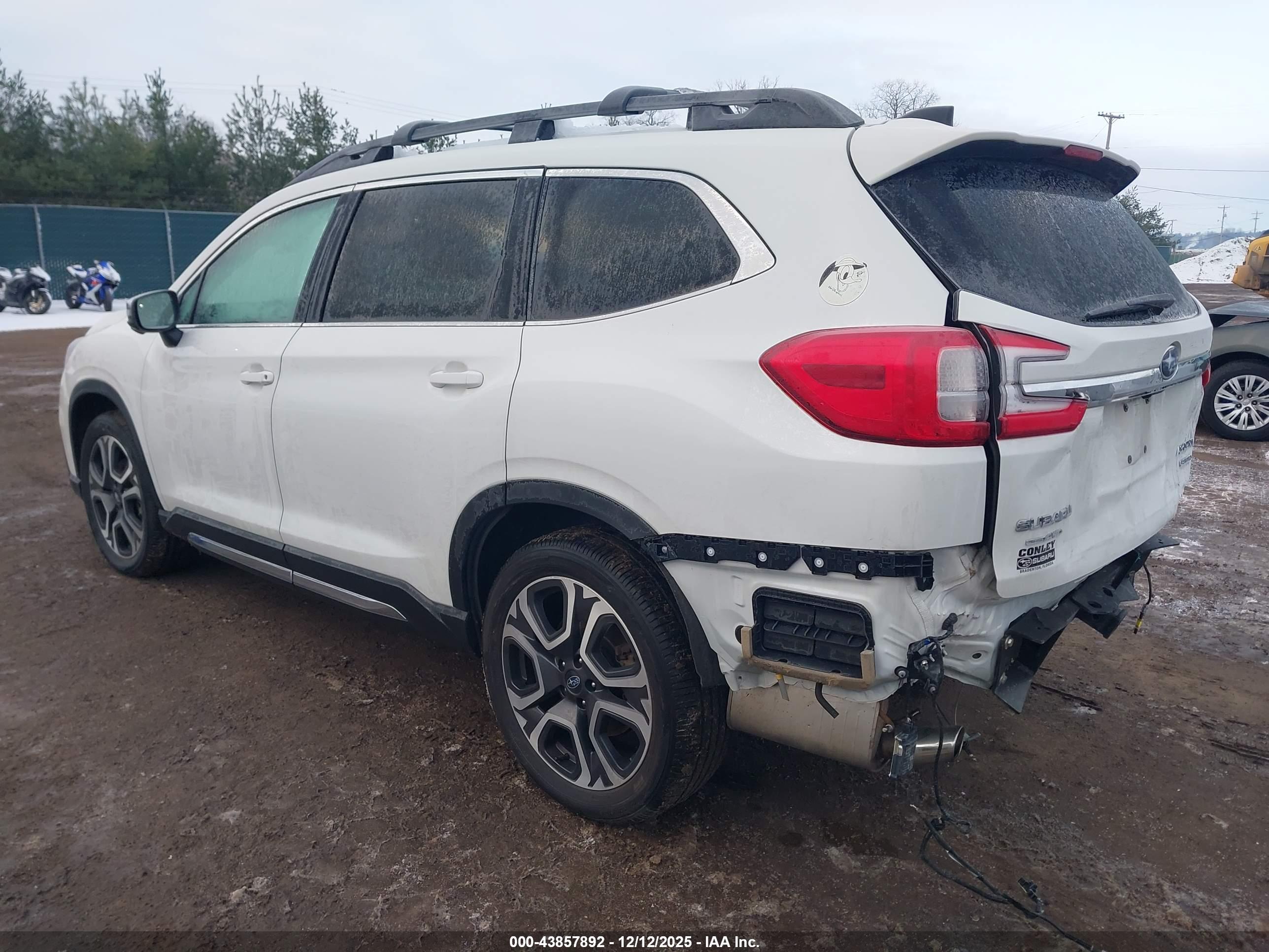 SUBARU ASCENT image 3