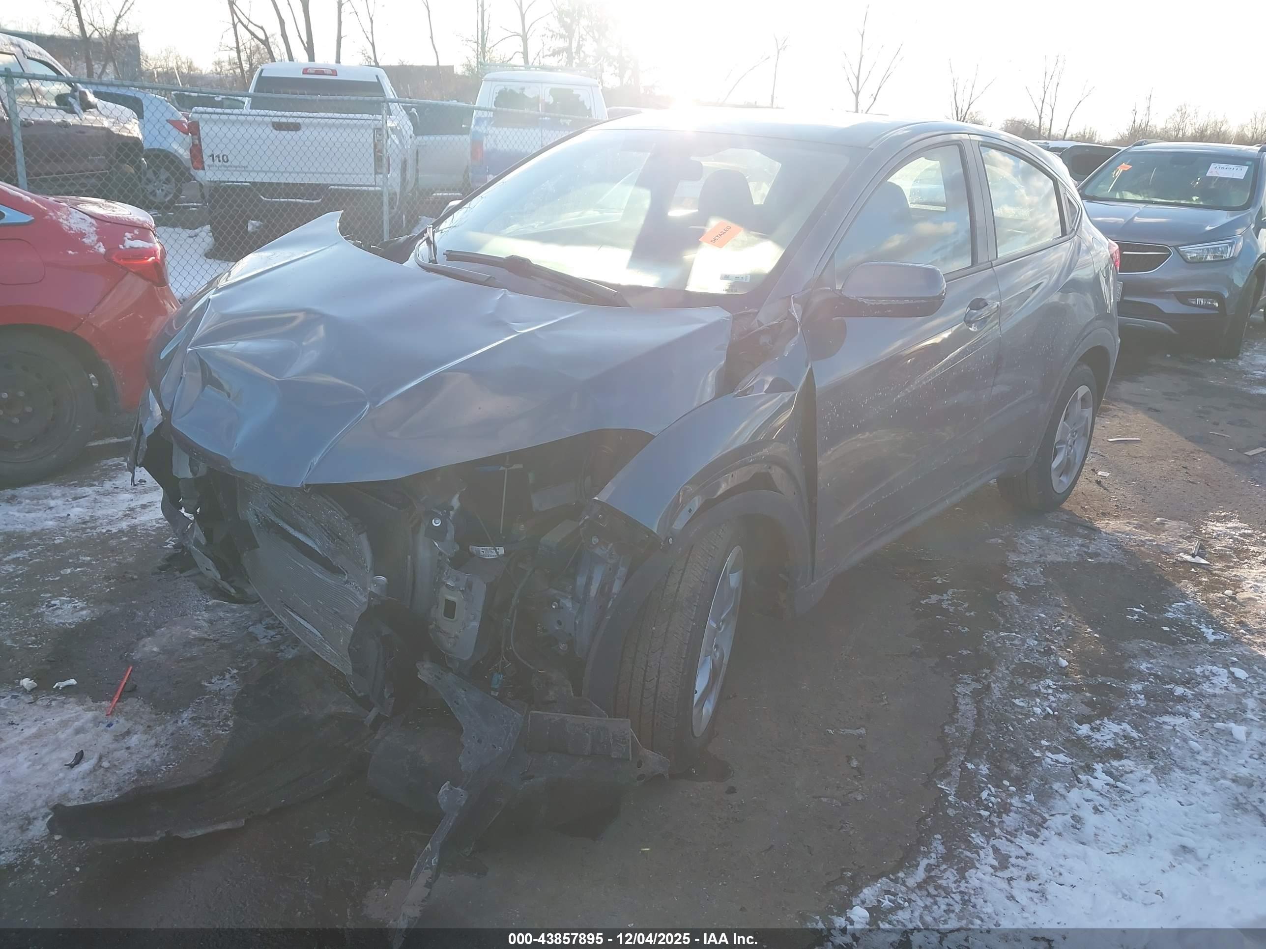 HONDA HR-V image 2