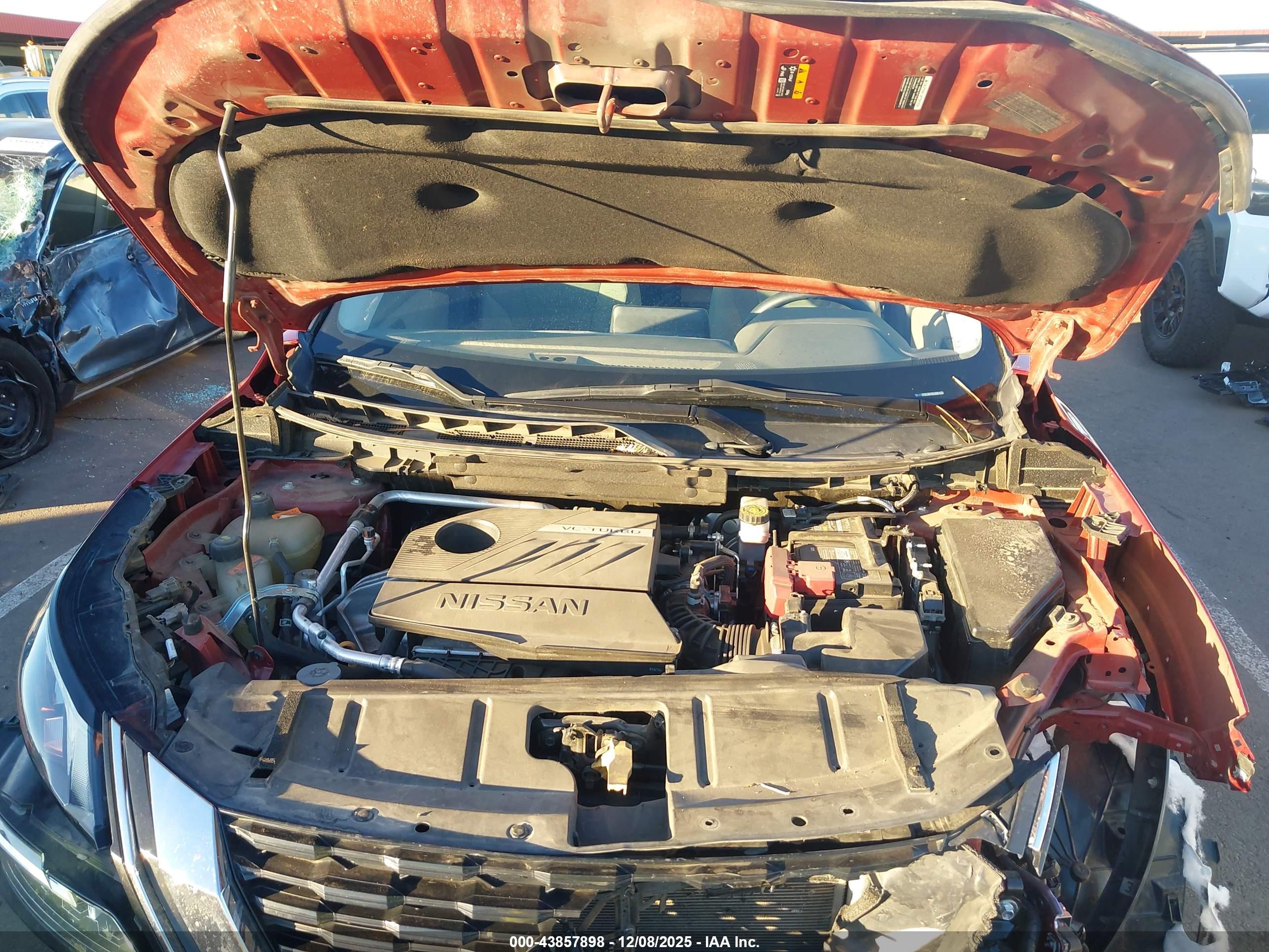 NISSAN ROGUE image 10