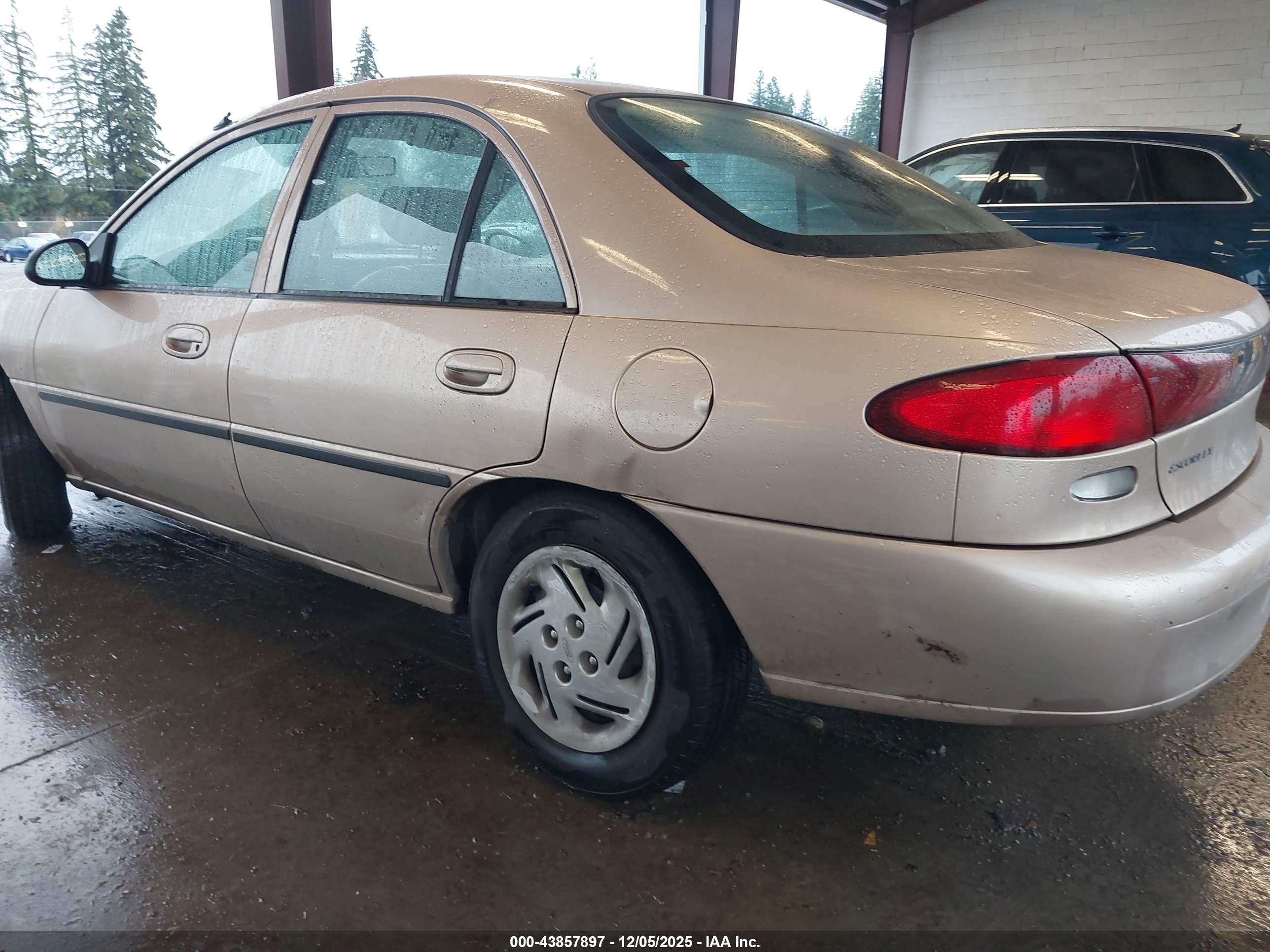 FORD ESCORT image 6