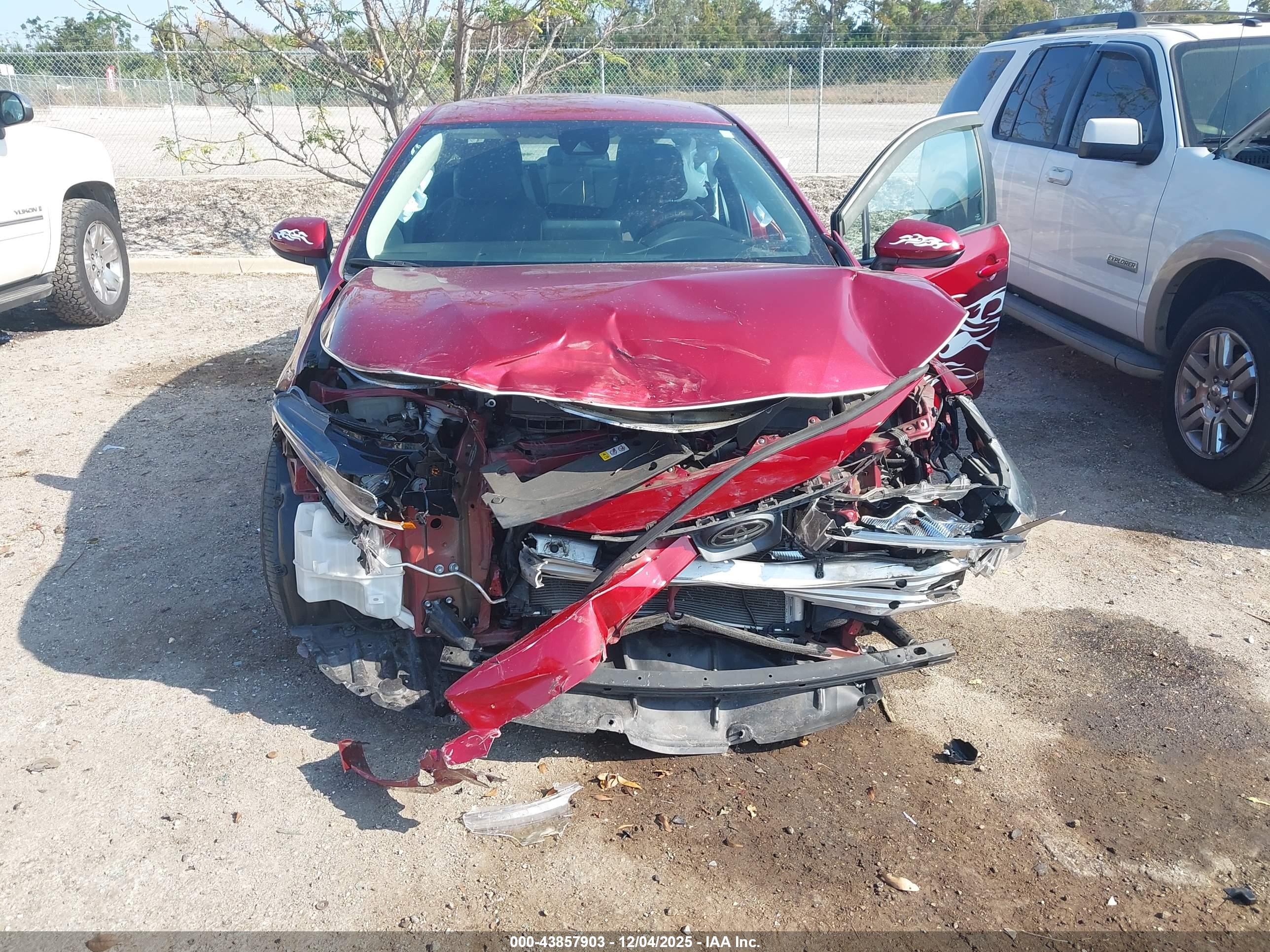 TOYOTA COROLLA image 6