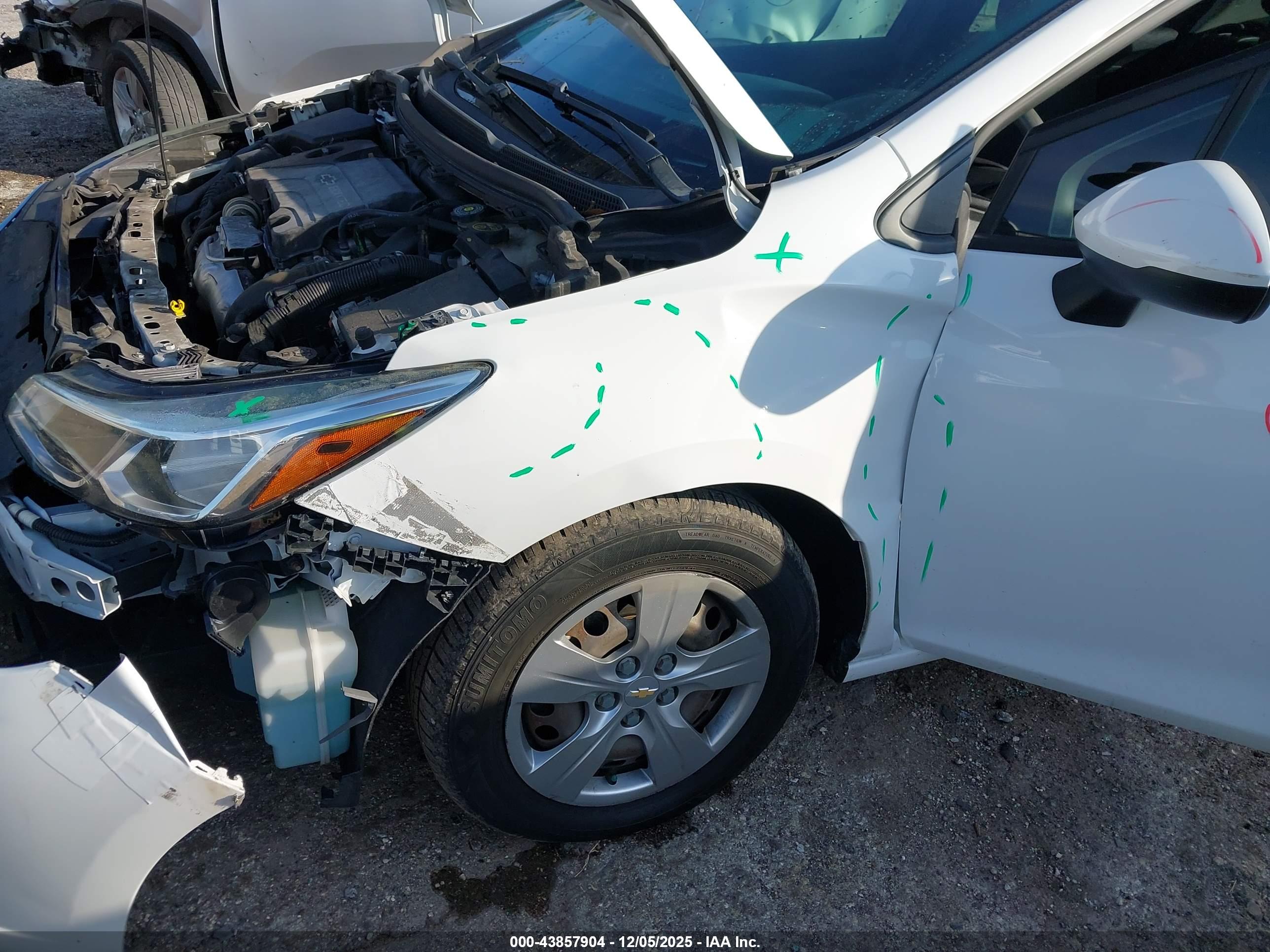 CHEVROLET CRUZE image 6