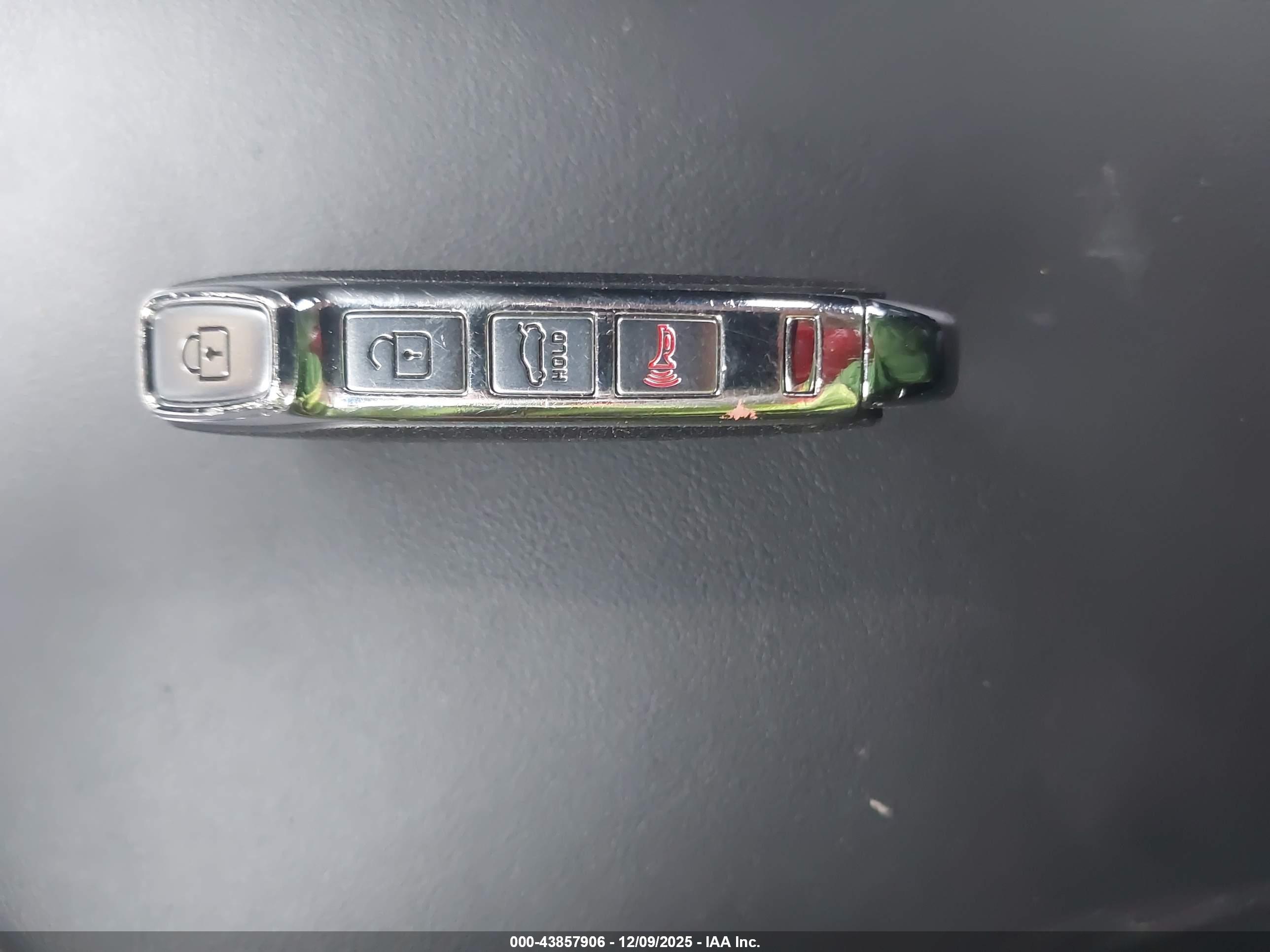 KIA STINGER image 11