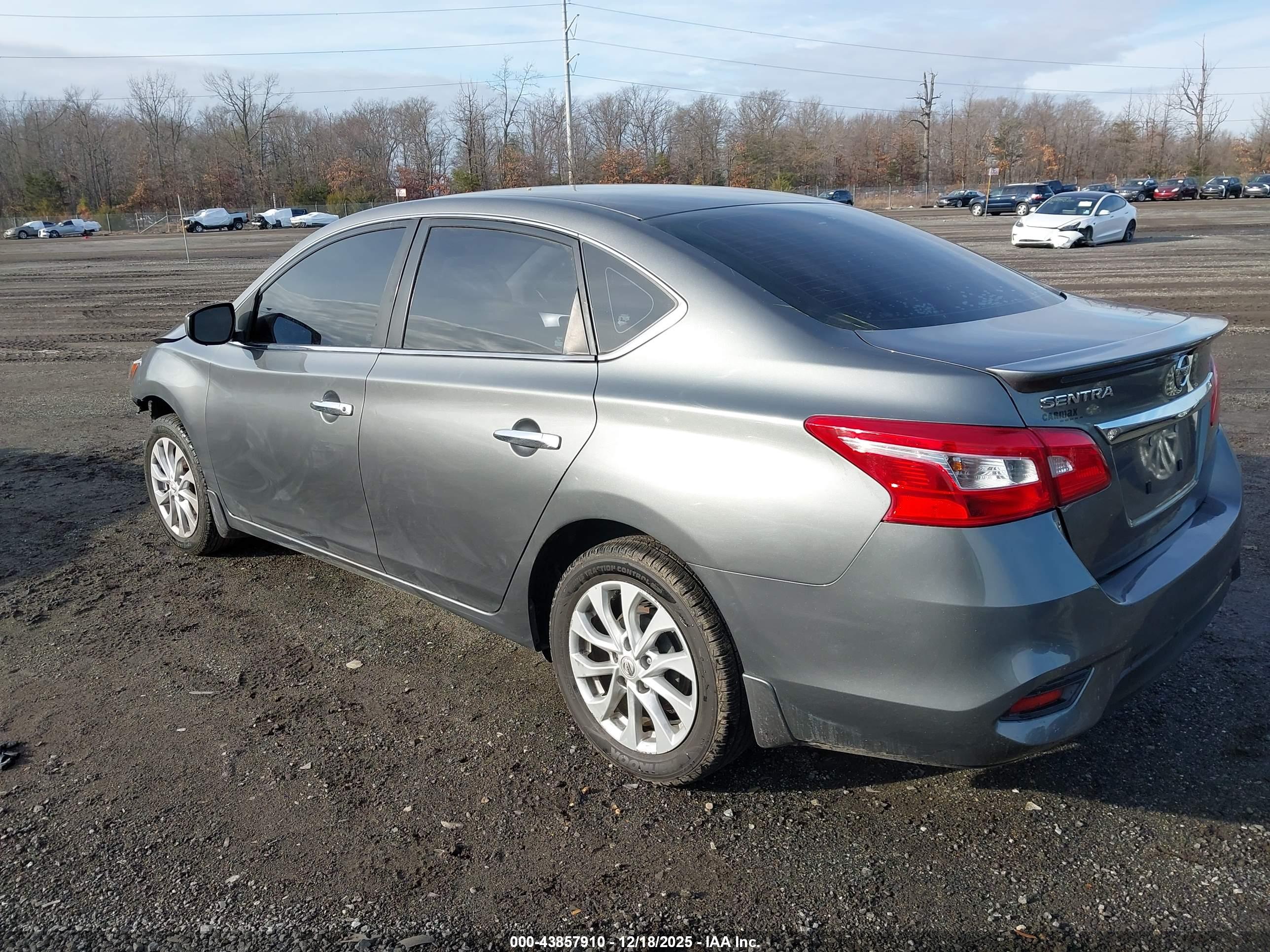 NISSAN SENTRA image 3