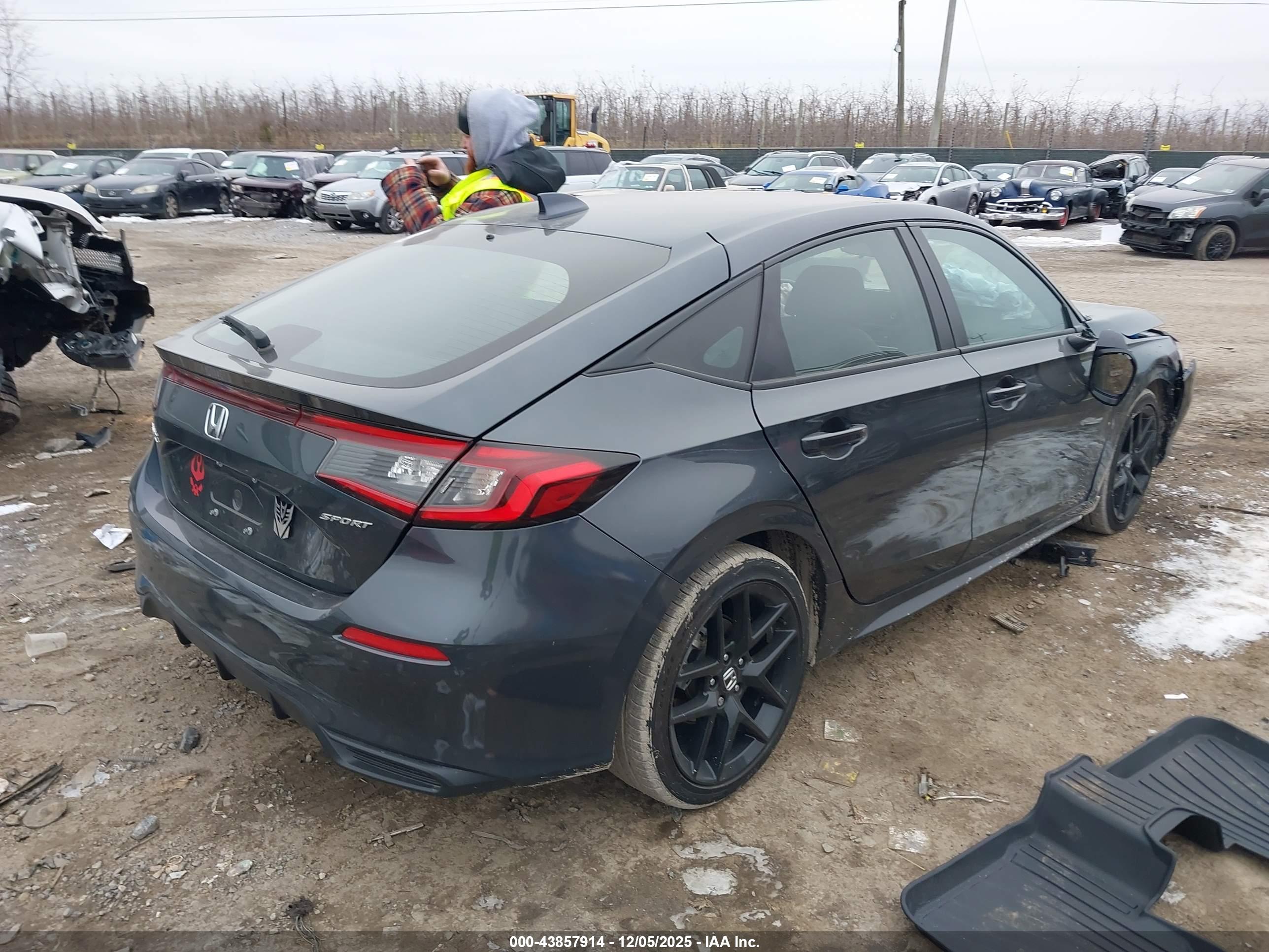 HONDA CIVIC image 4