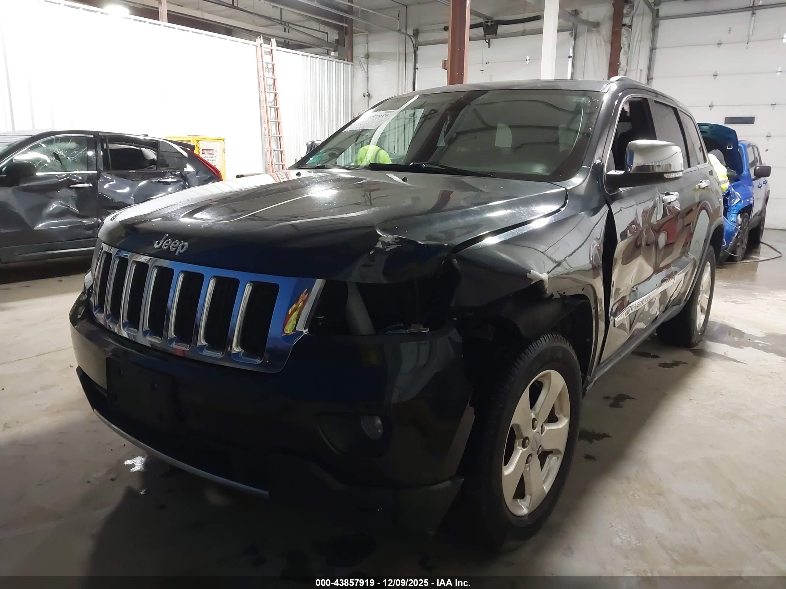JEEP GRAND image 2