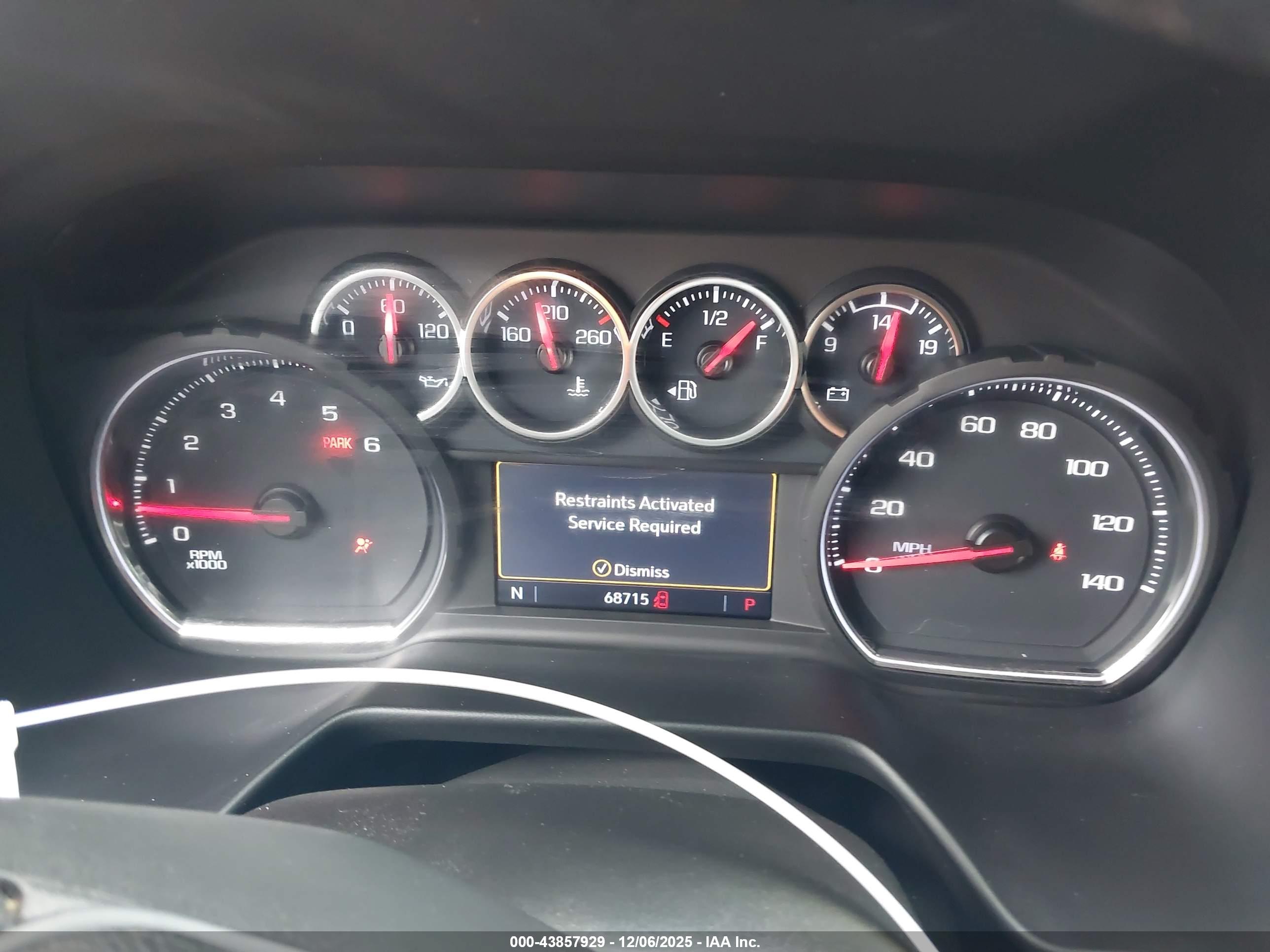 CHEVROLET TAHOE image 7