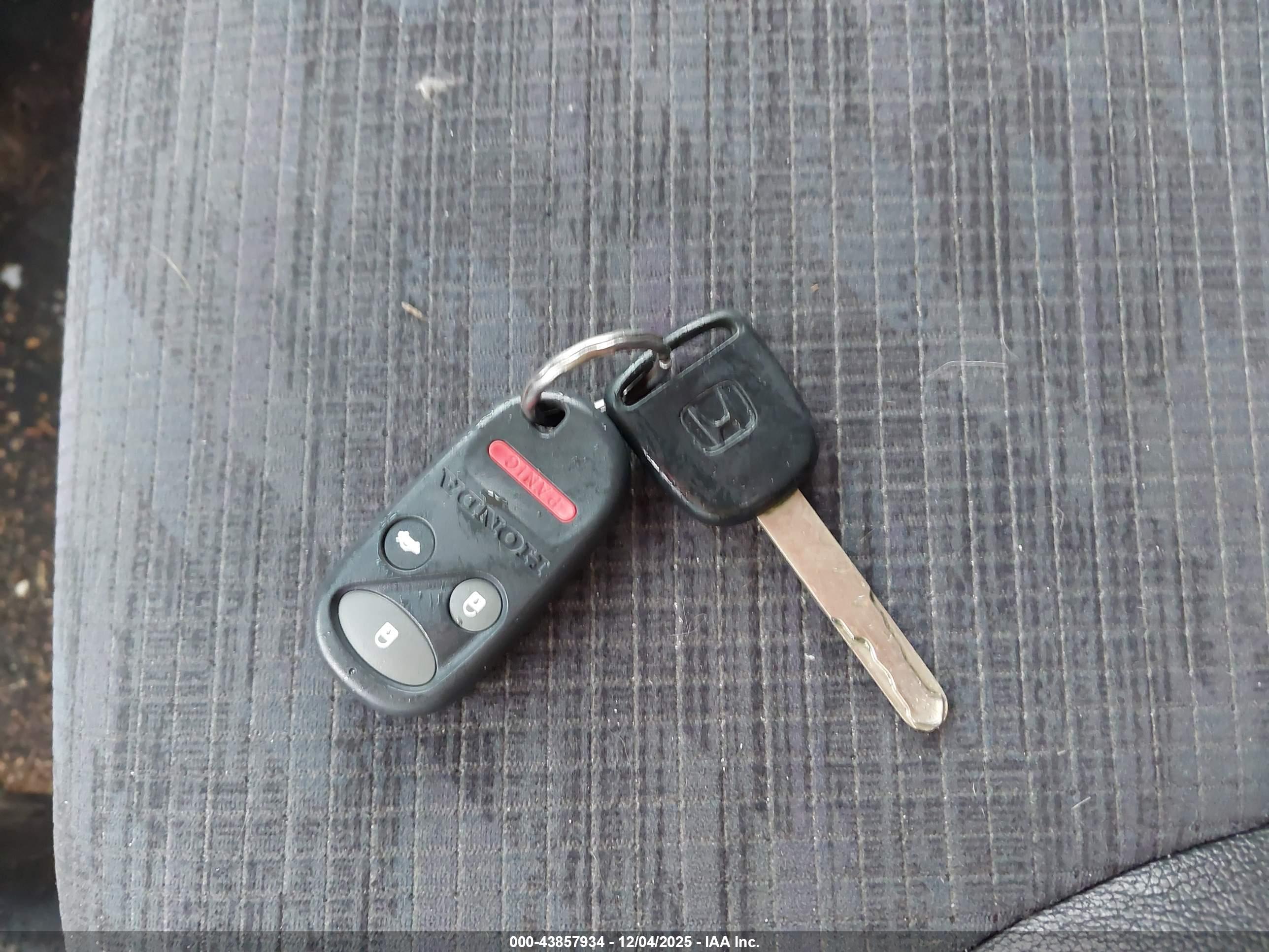 HONDA CR-V image 11