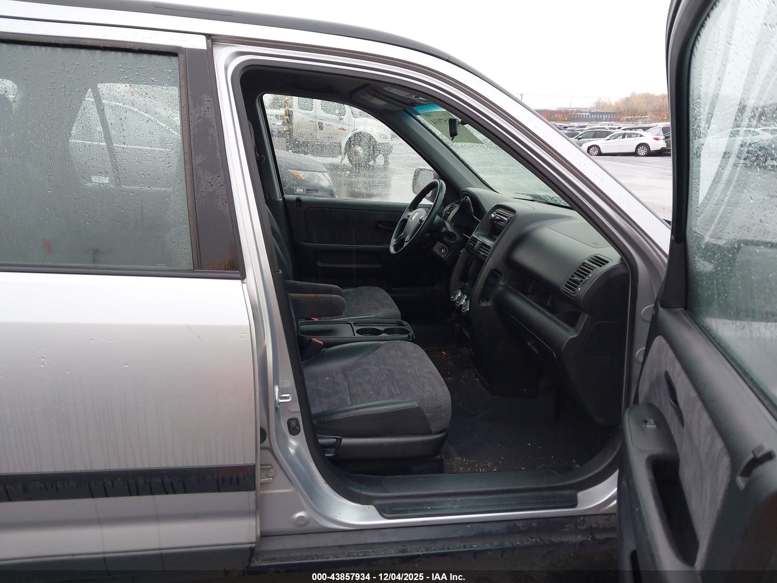 HONDA CR-V image 5