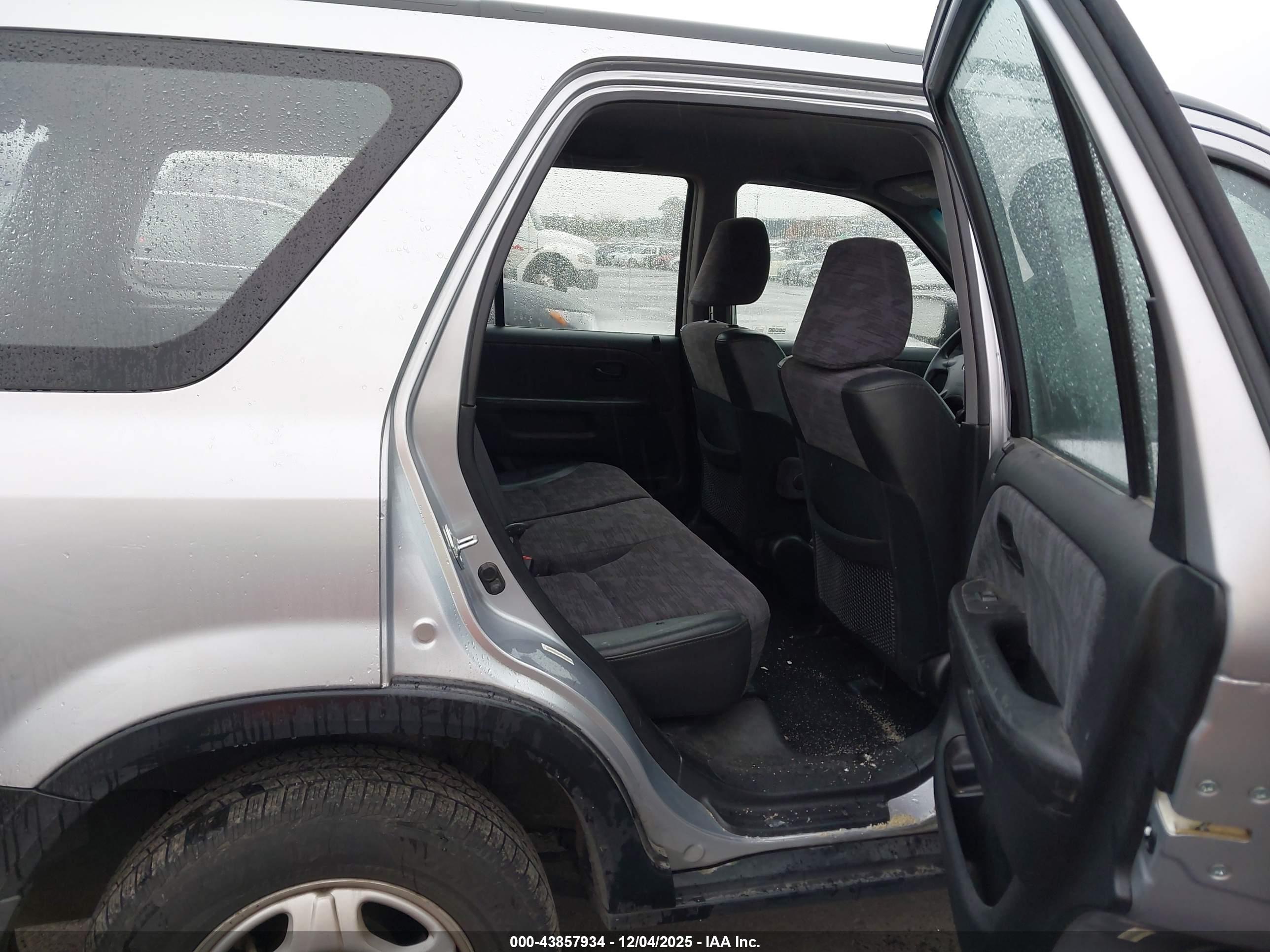 HONDA CR-V image 8