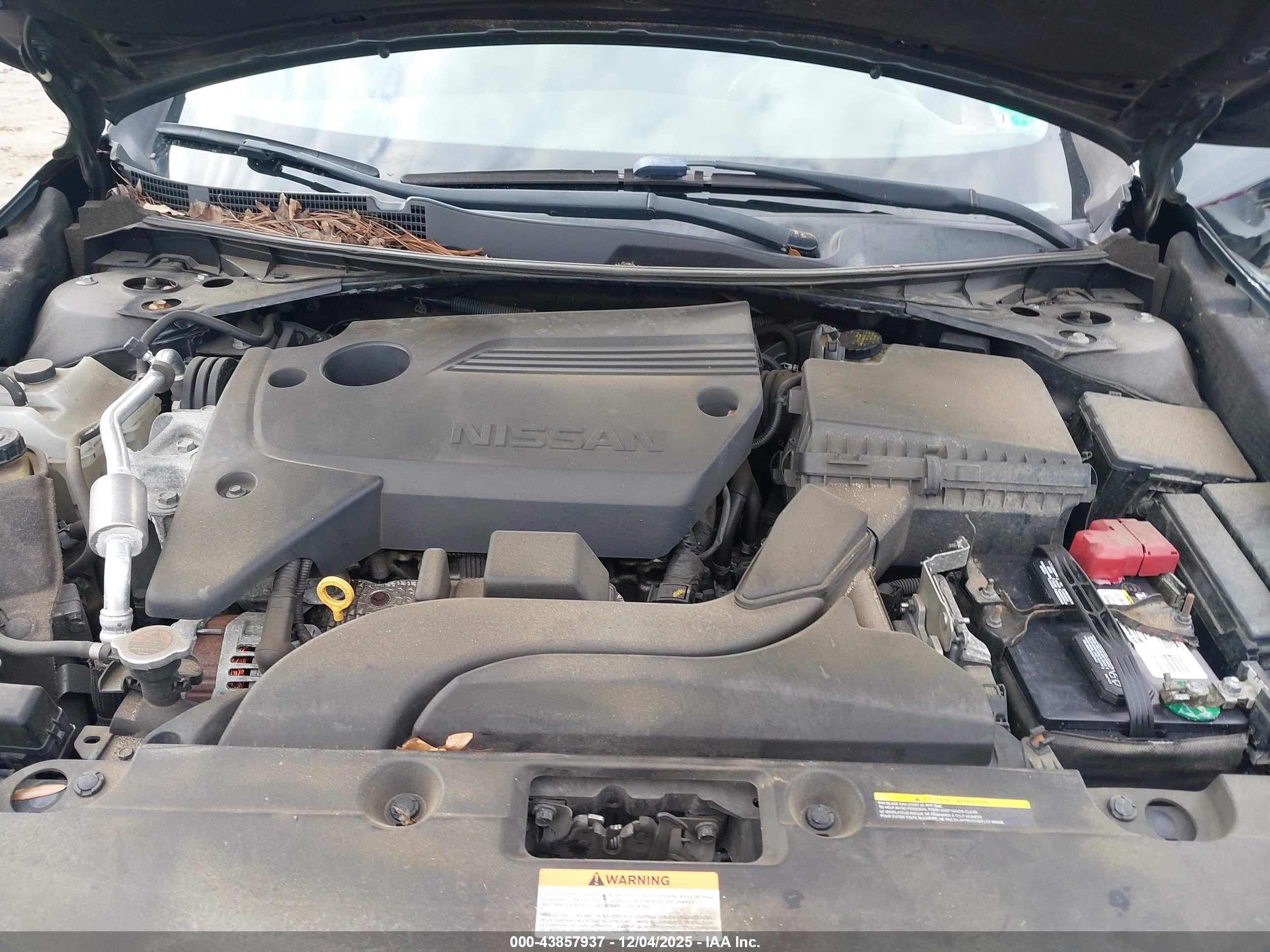 NISSAN ALTIMA image 10