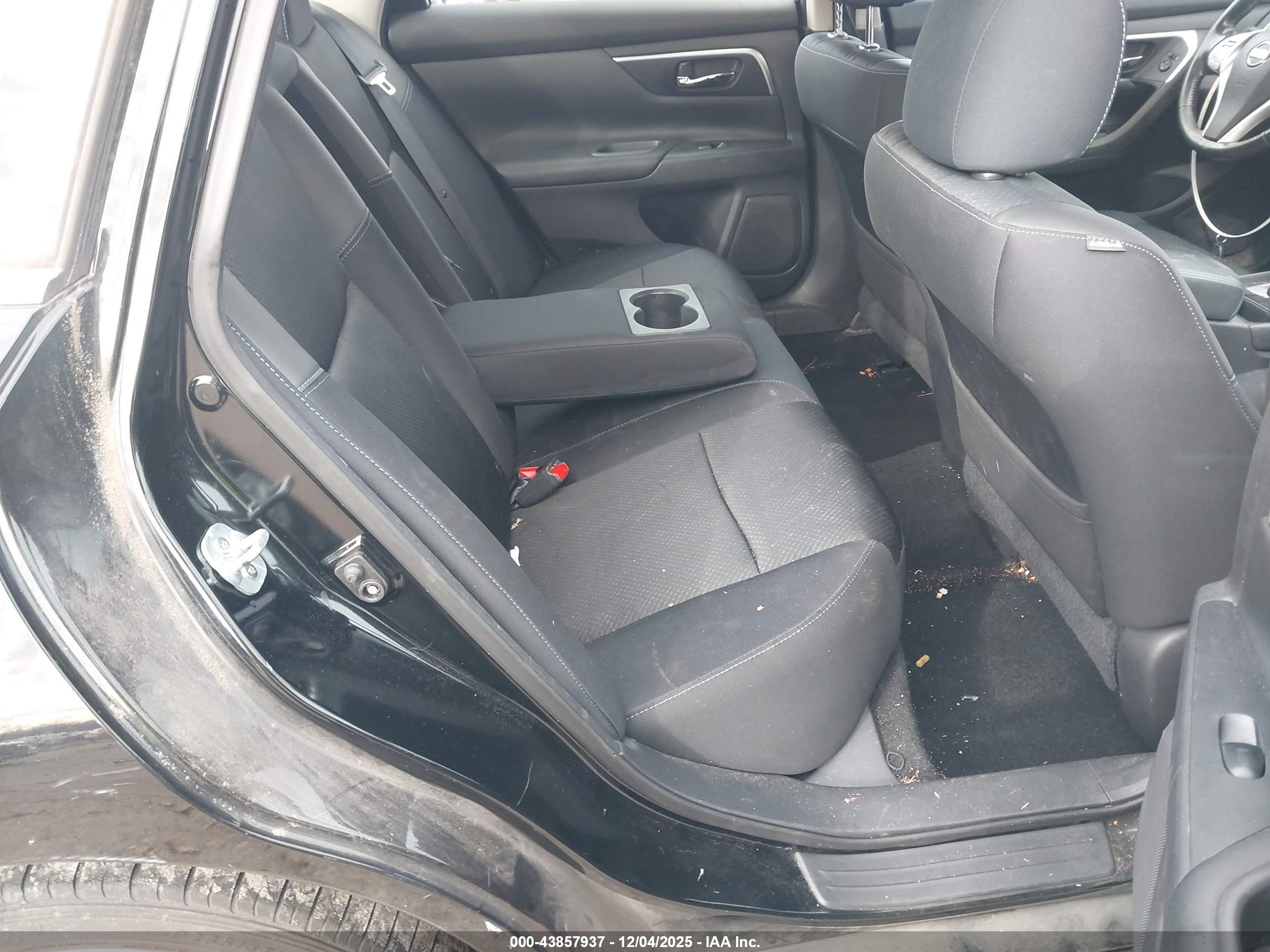 NISSAN ALTIMA image 8