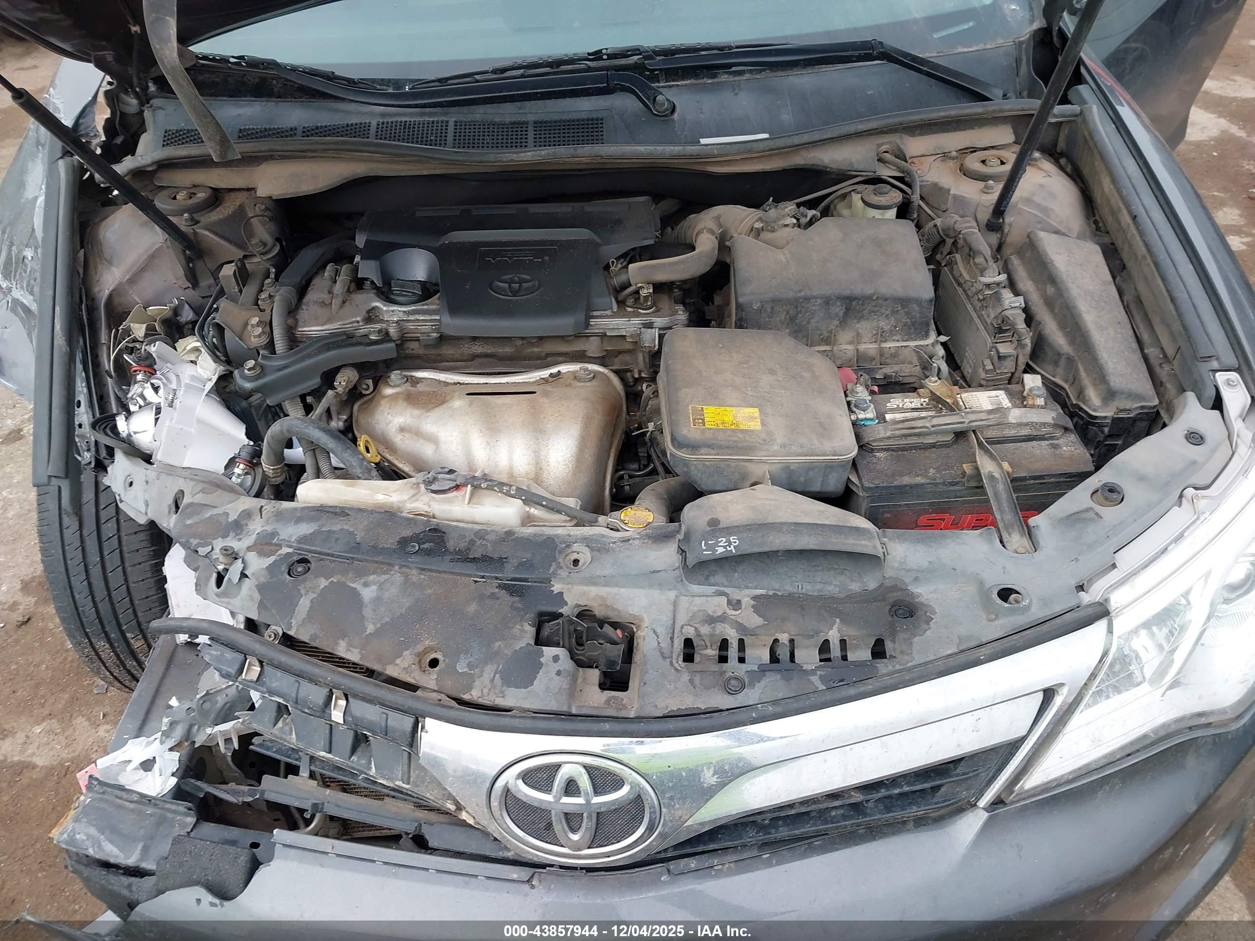 TOYOTA CAMRY image 10