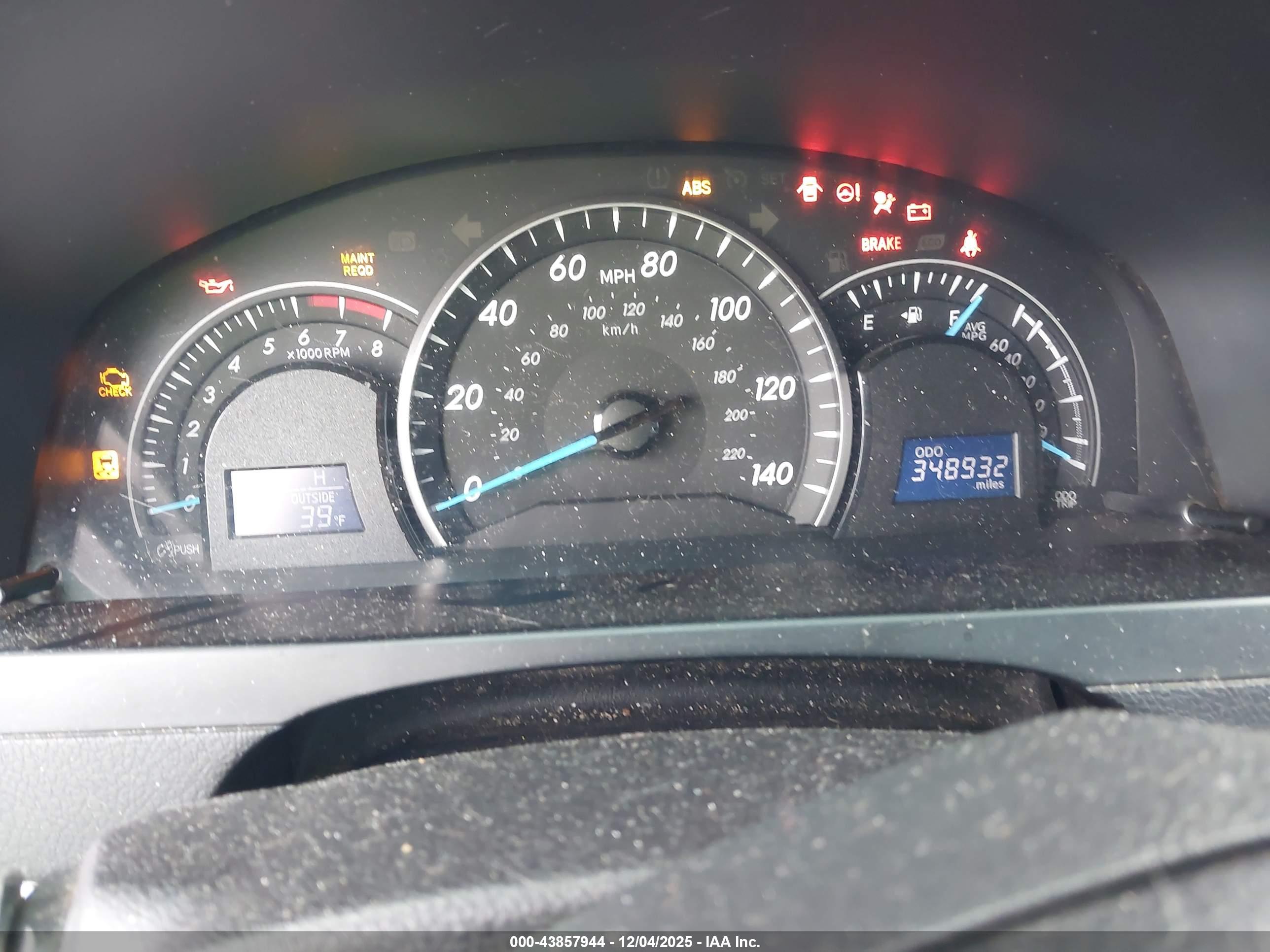 TOYOTA CAMRY image 7