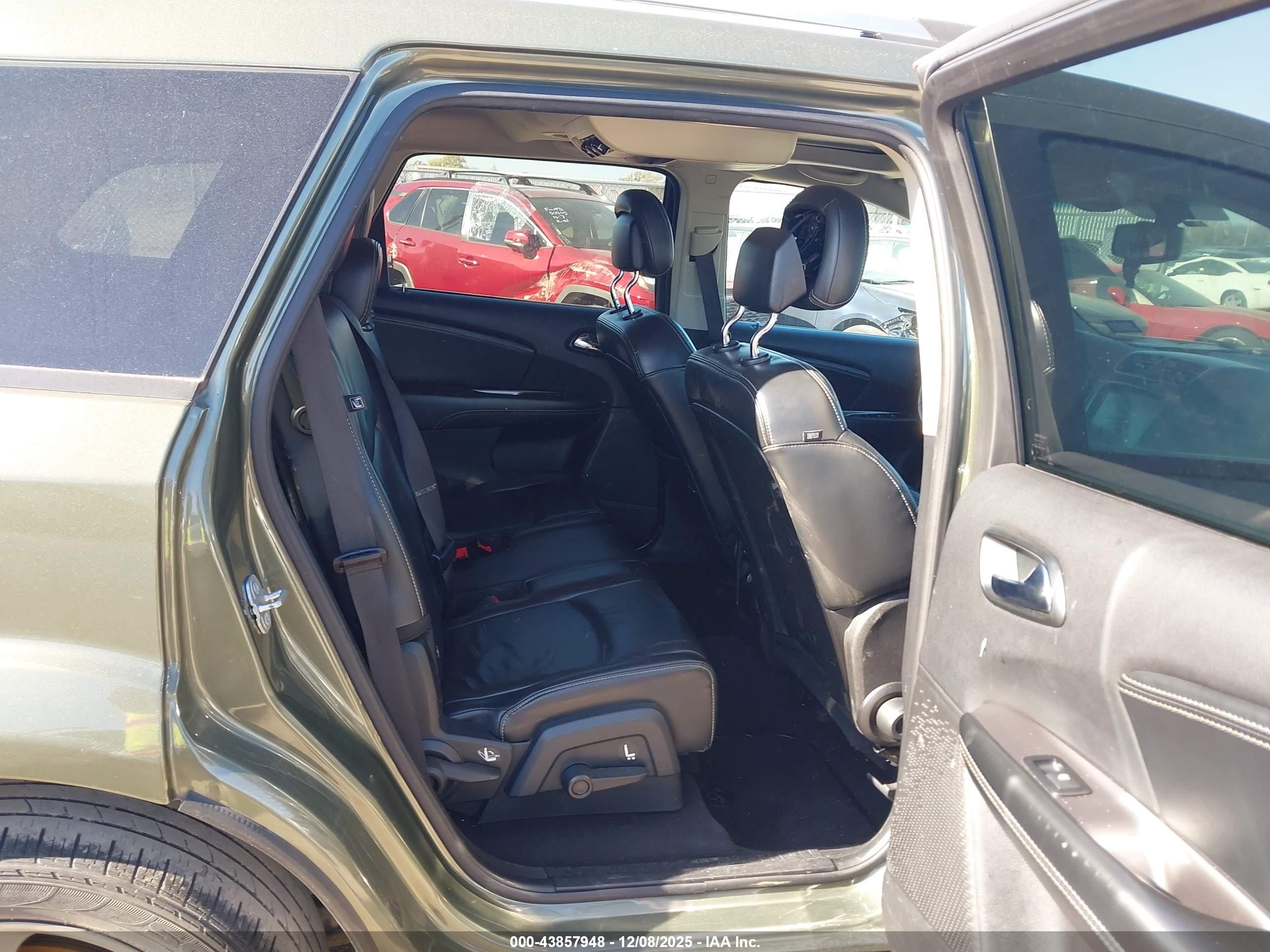 DODGE JOURNEY image 8