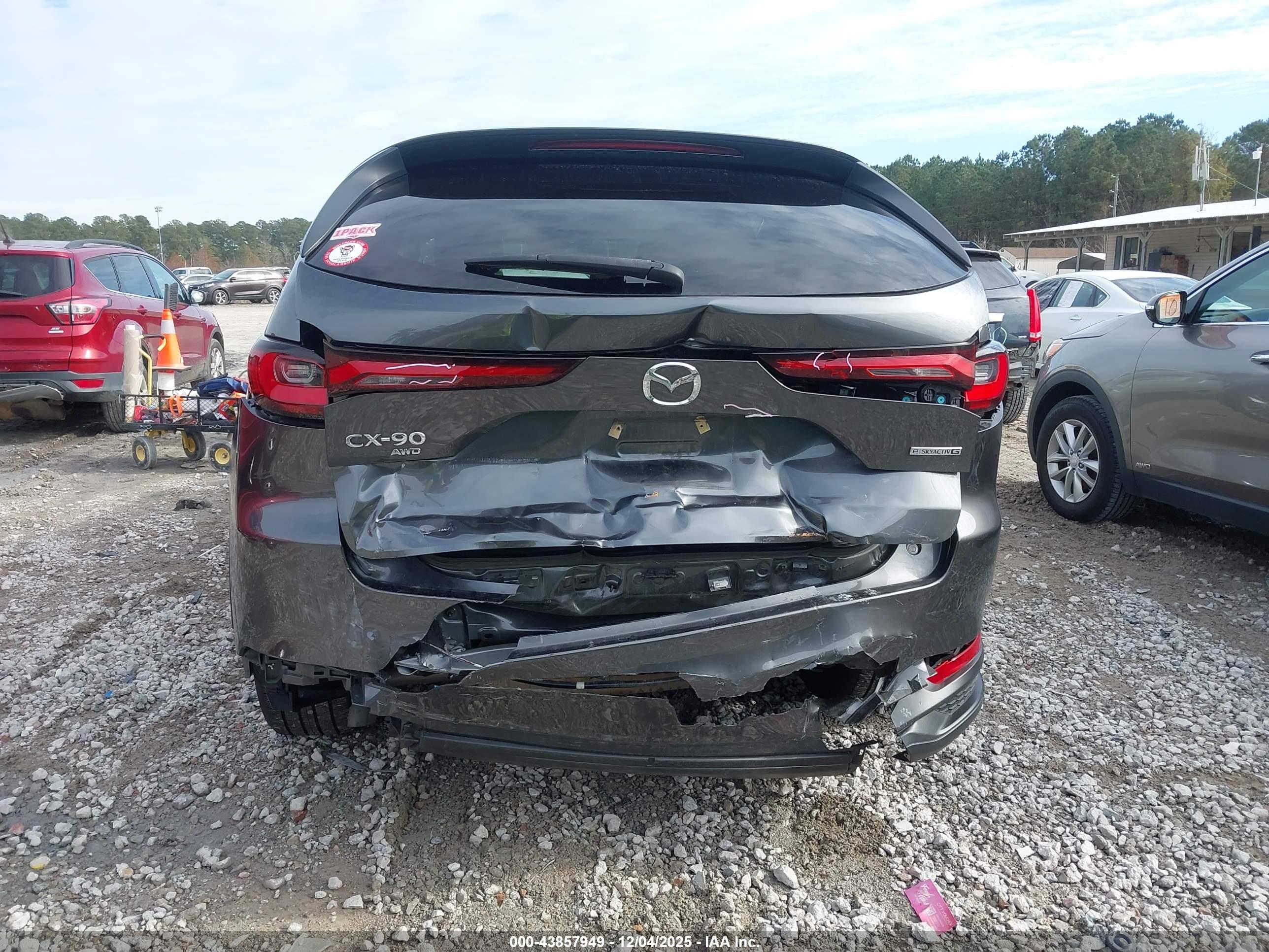 MAZDA CX-90 image 6