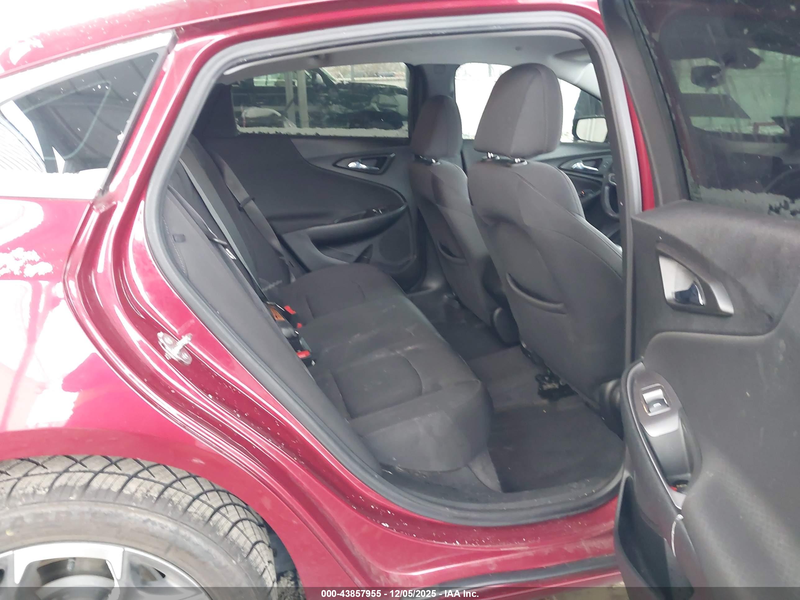 CHEVROLET MALIBU image 8