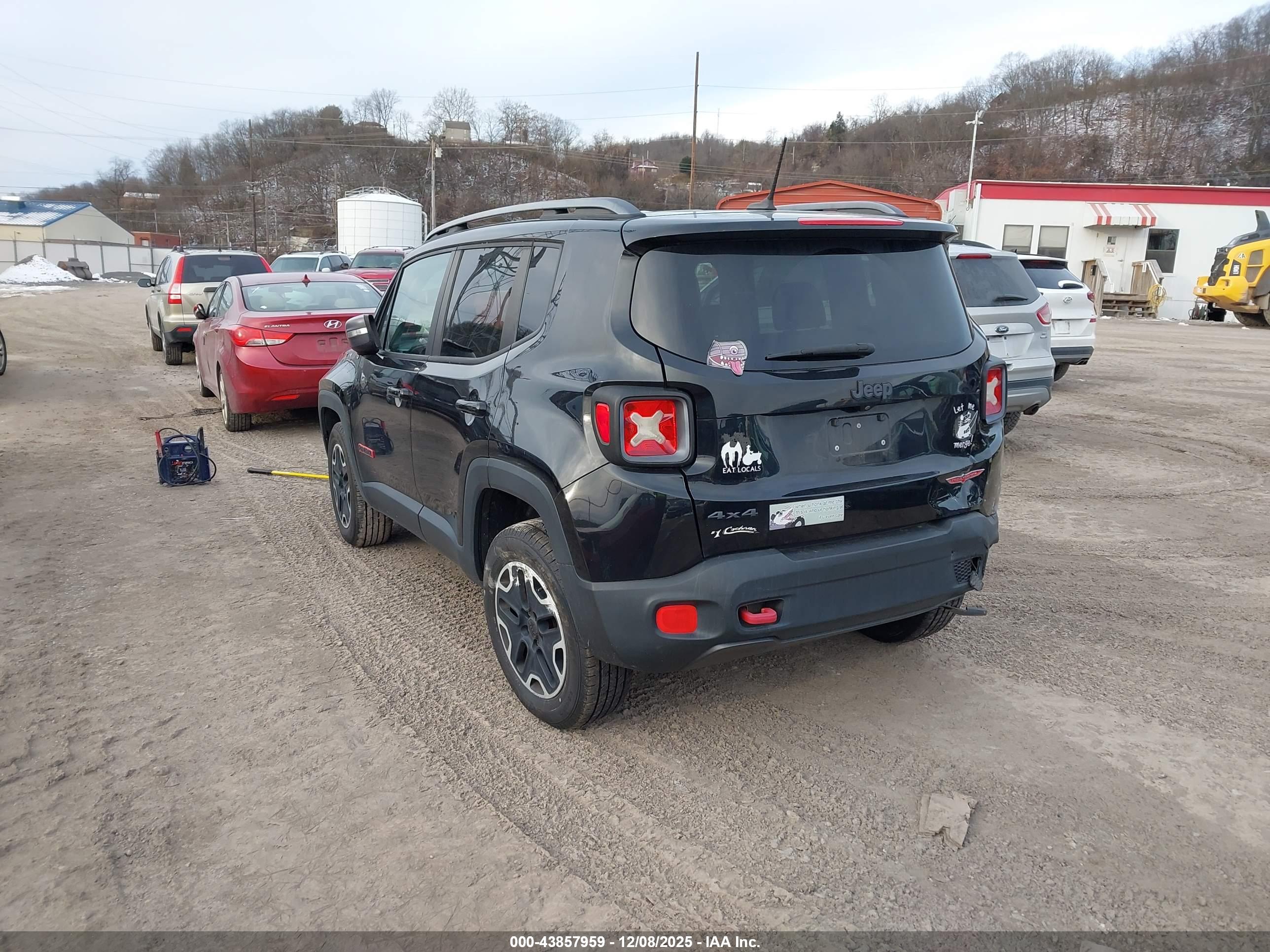 JEEP RENEGADE image 3