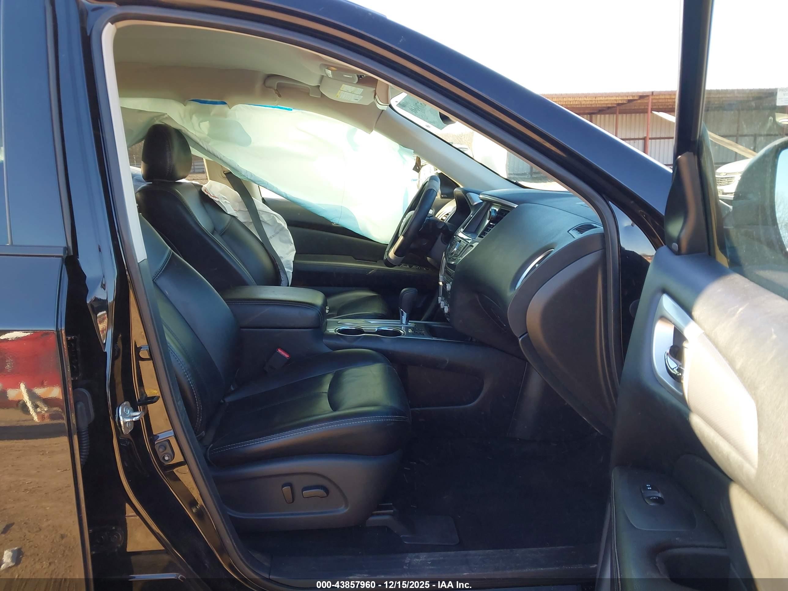 NISSAN PATHFINDER image 5