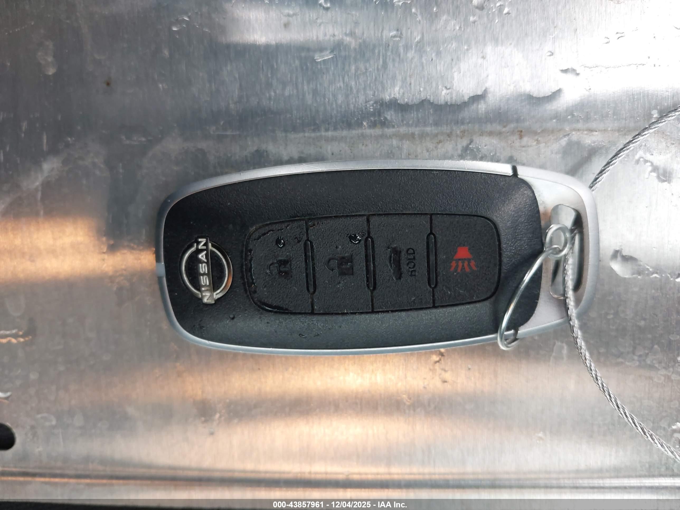 NISSAN SENTRA image 11