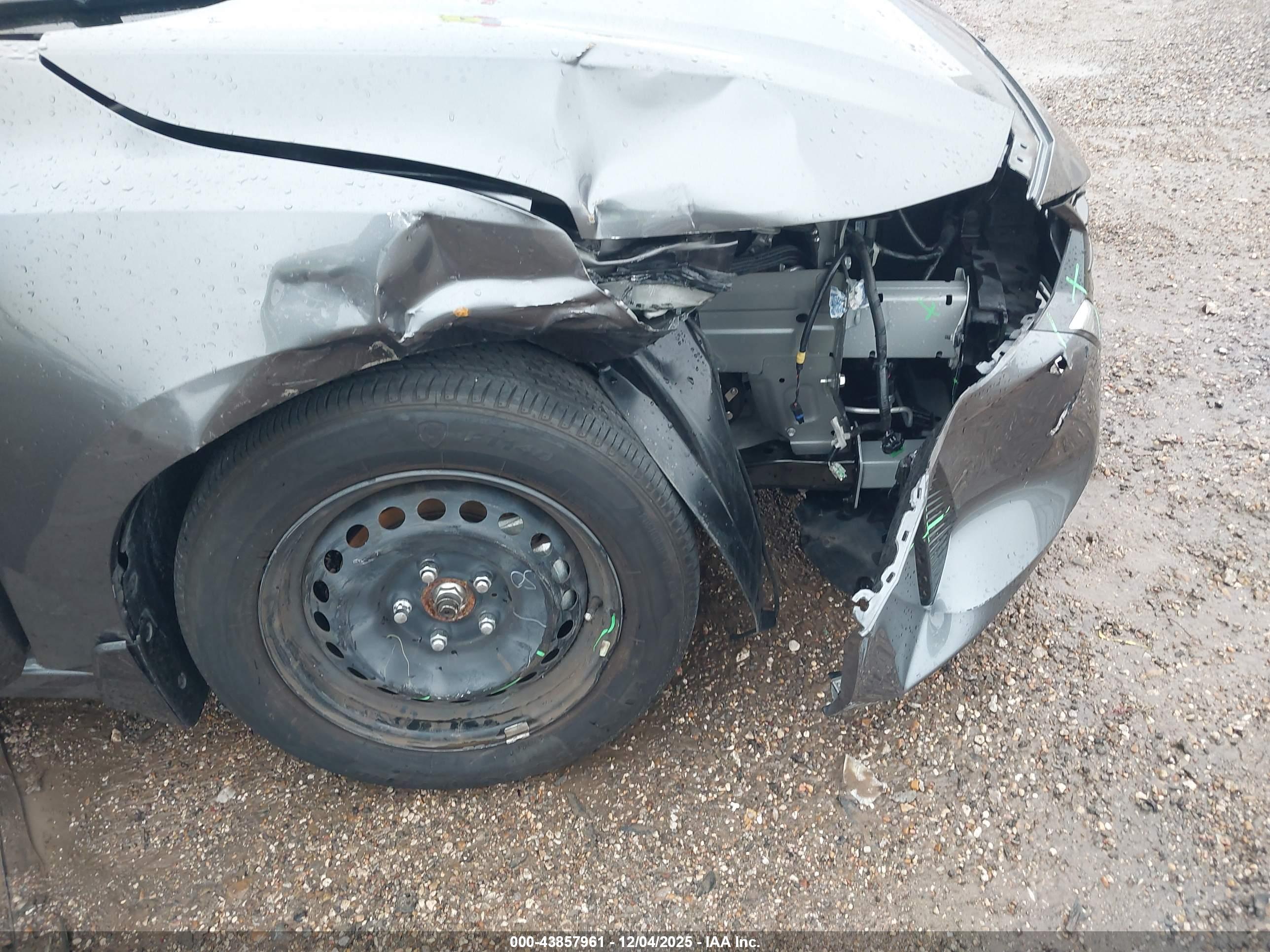NISSAN SENTRA image 6