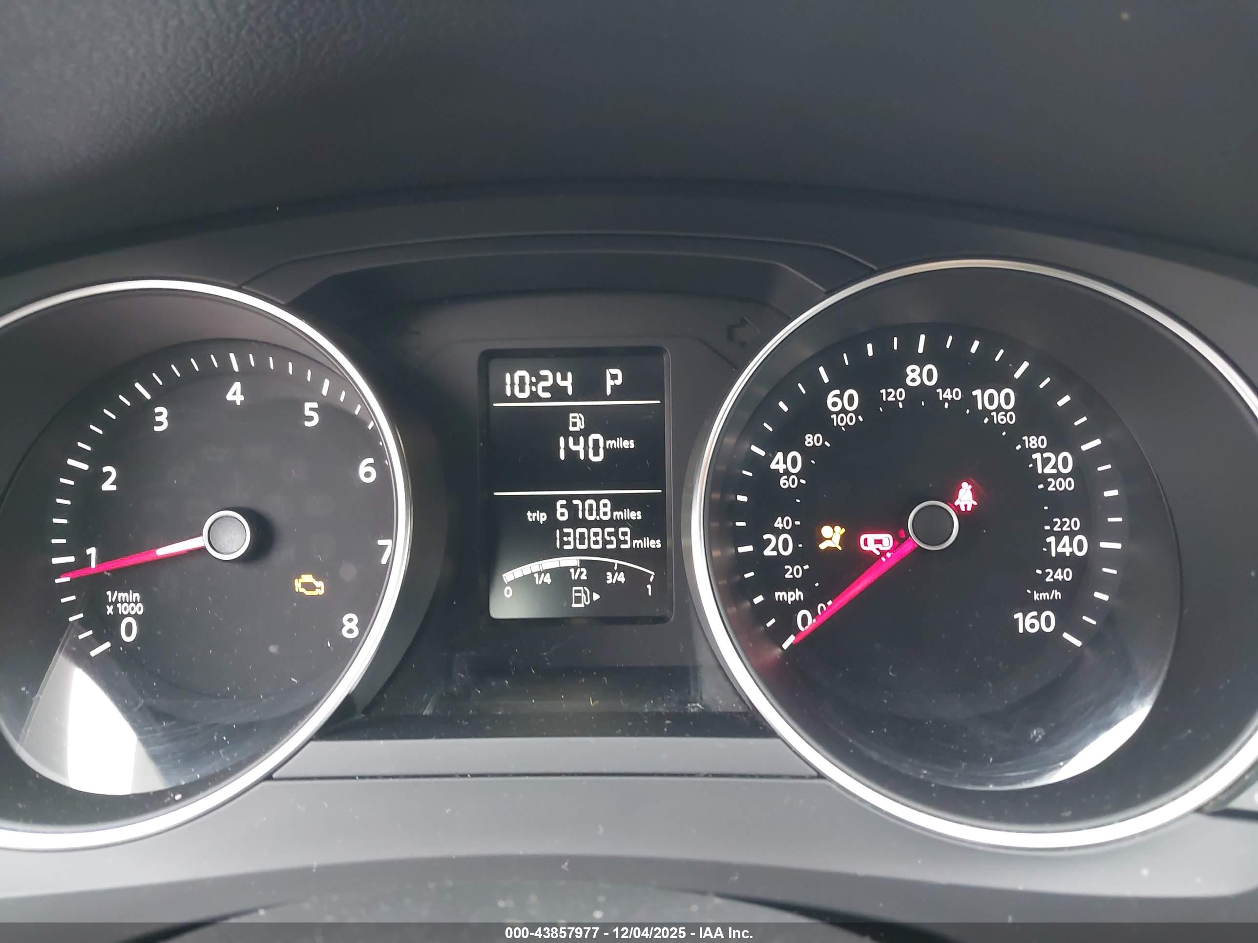 VOLKSWAGEN JETTA image 7