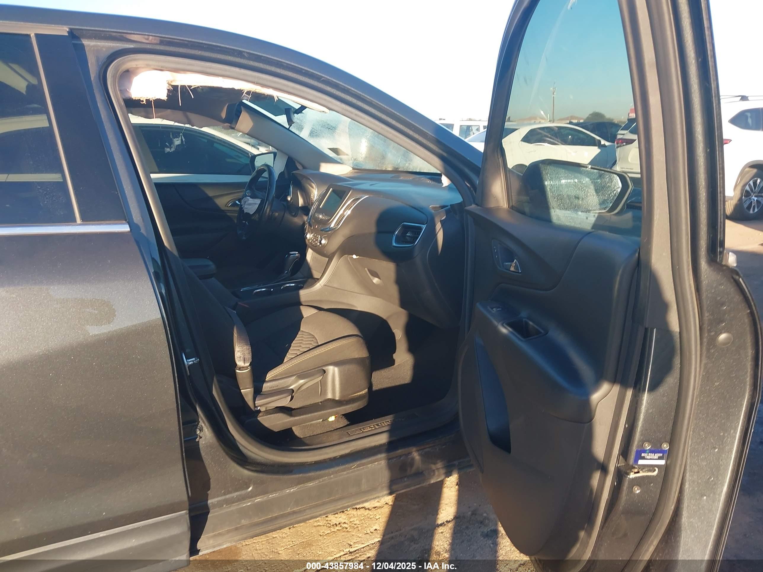 CHEVROLET EQUINOX image 5