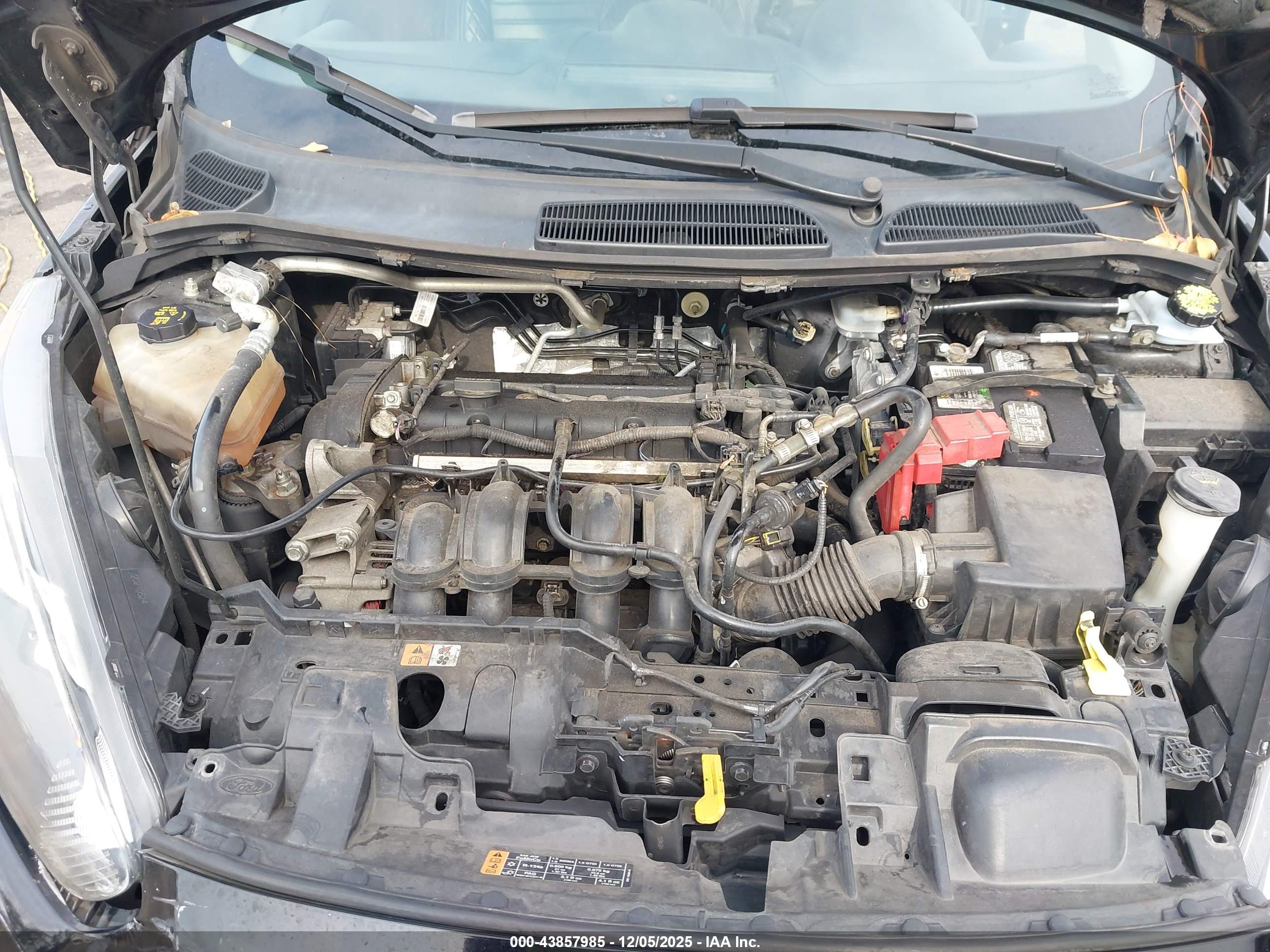 FORD FIESTA image 10