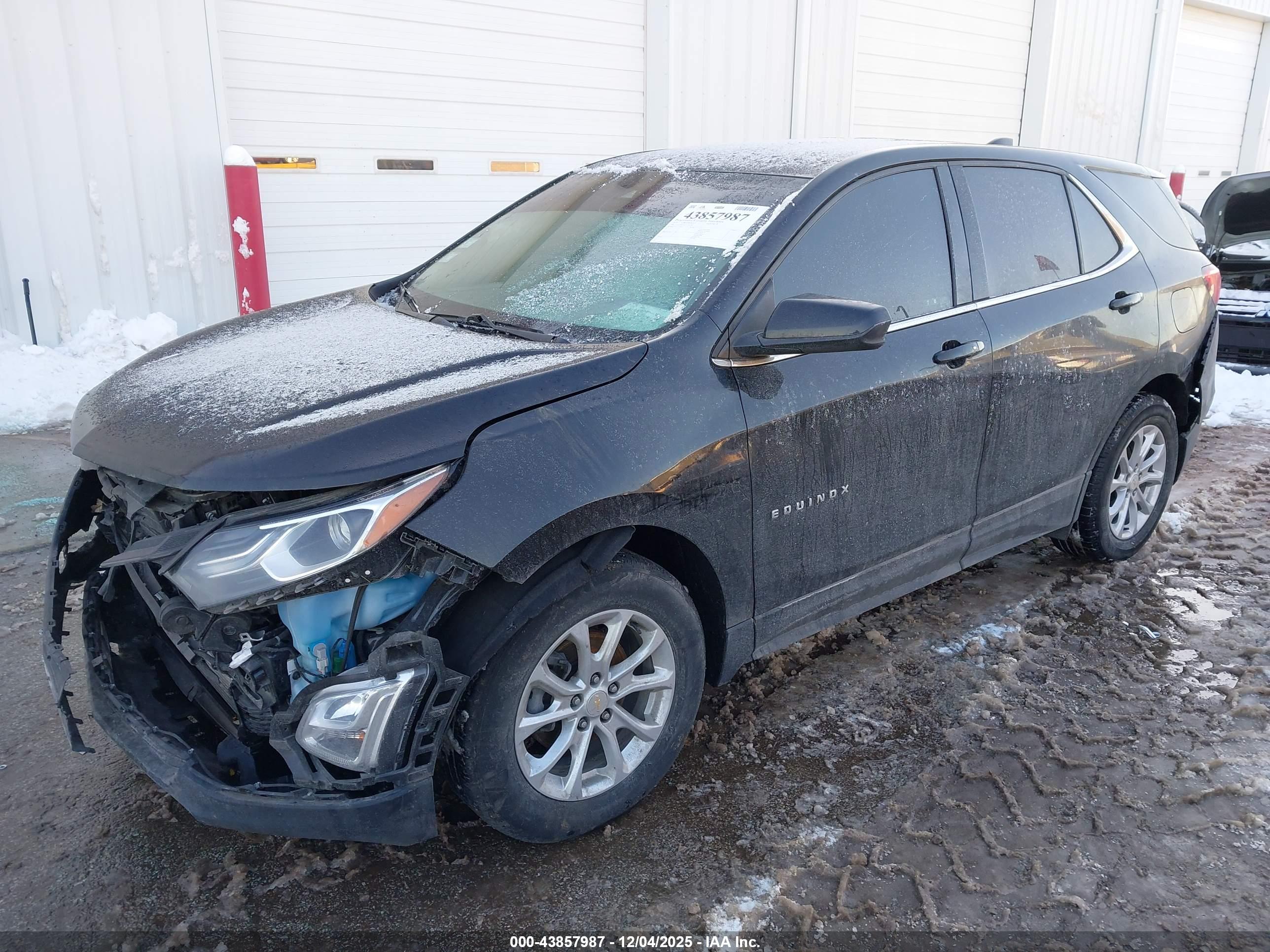 CHEVROLET EQUINOX image 2