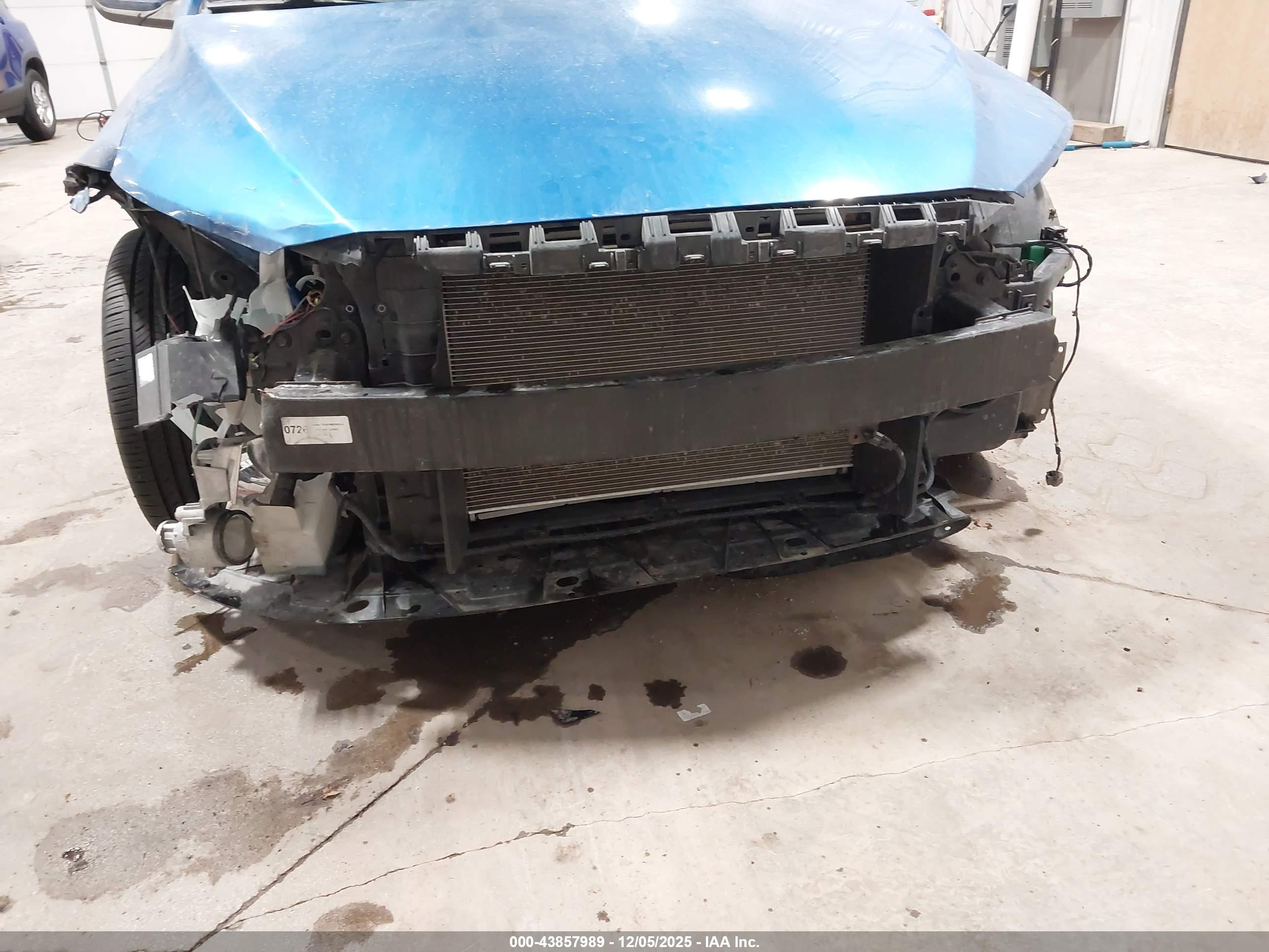 HYUNDAI ELANTRA image 6