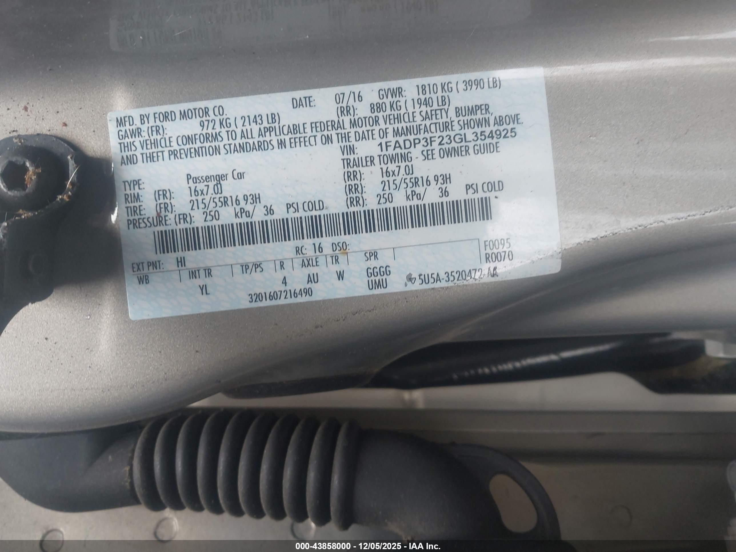 FORD FOCUS image 9