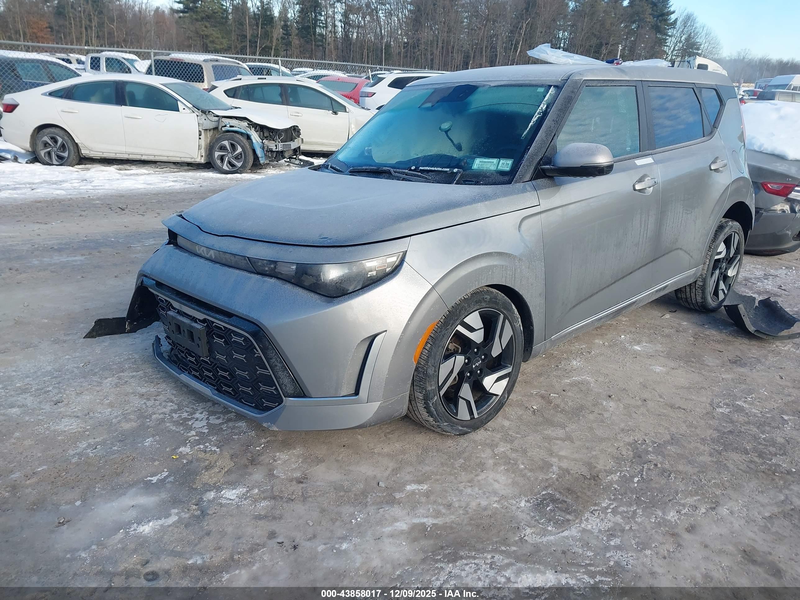 KIA SOUL image 2